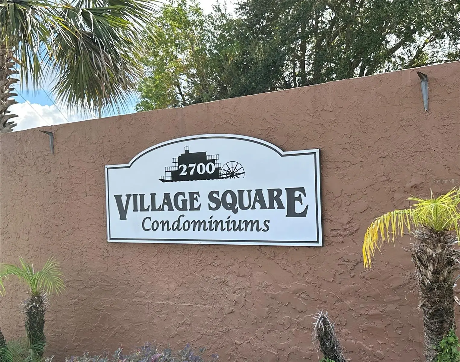 6060 Village Circle, FL