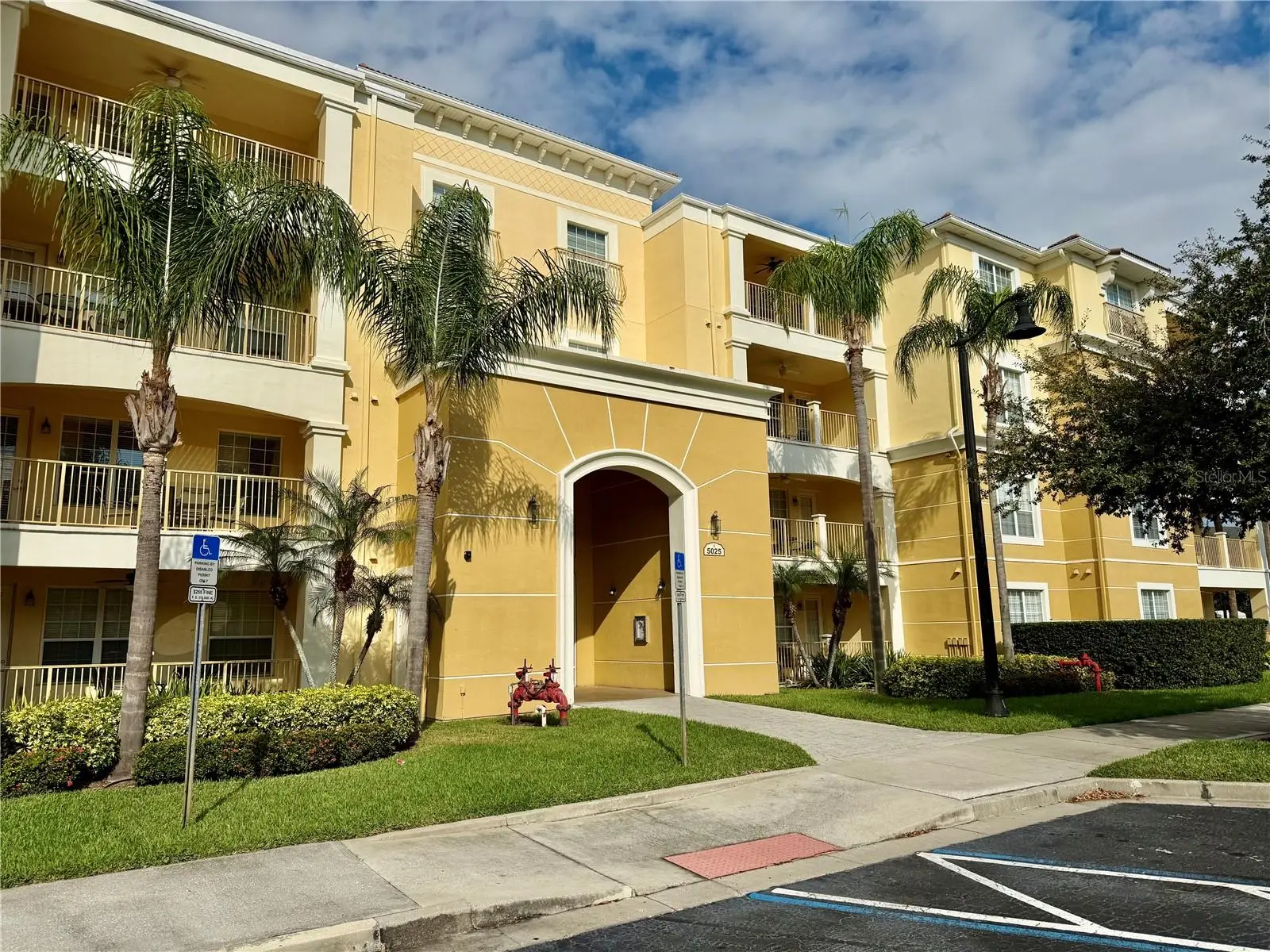 5025 Shoreway Loop, FL