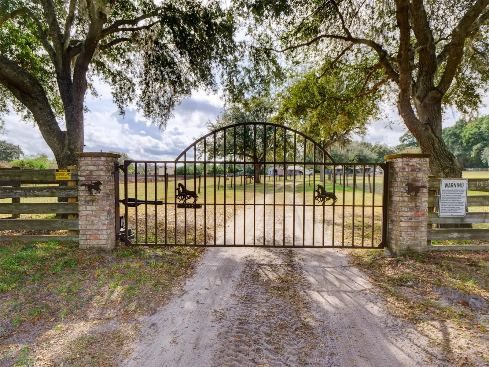 1765 Cr 462, FL