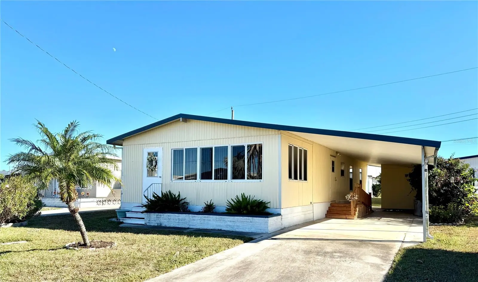 340 Peace Manor, FL