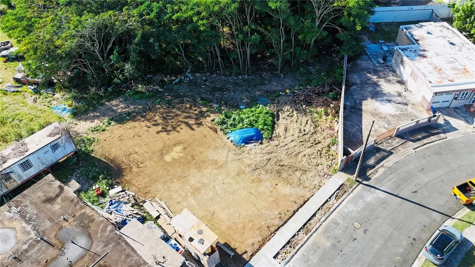 Urb. Jardines De Loiza C-8, PR
