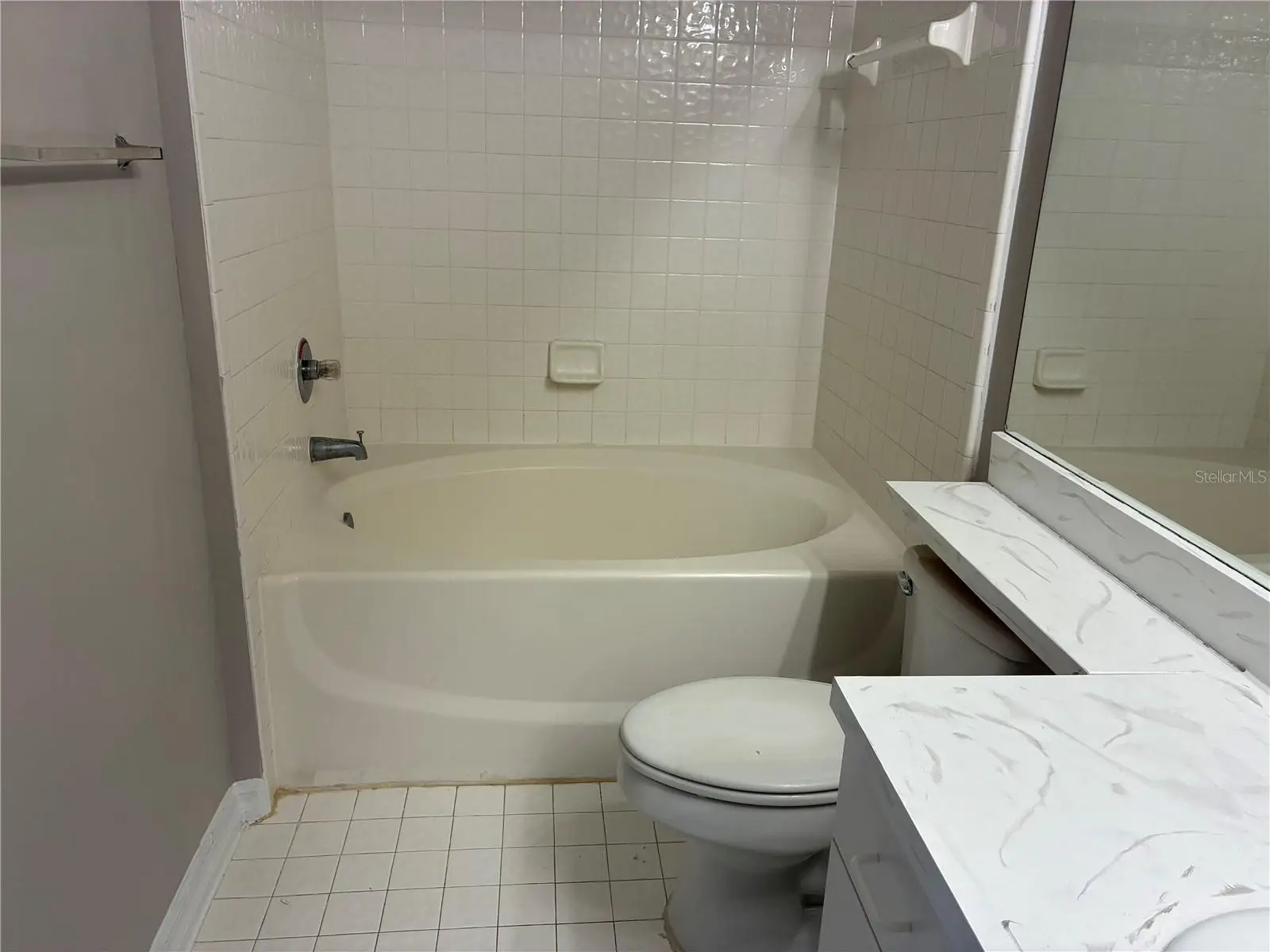5572 Metrowest Boulevard, FL