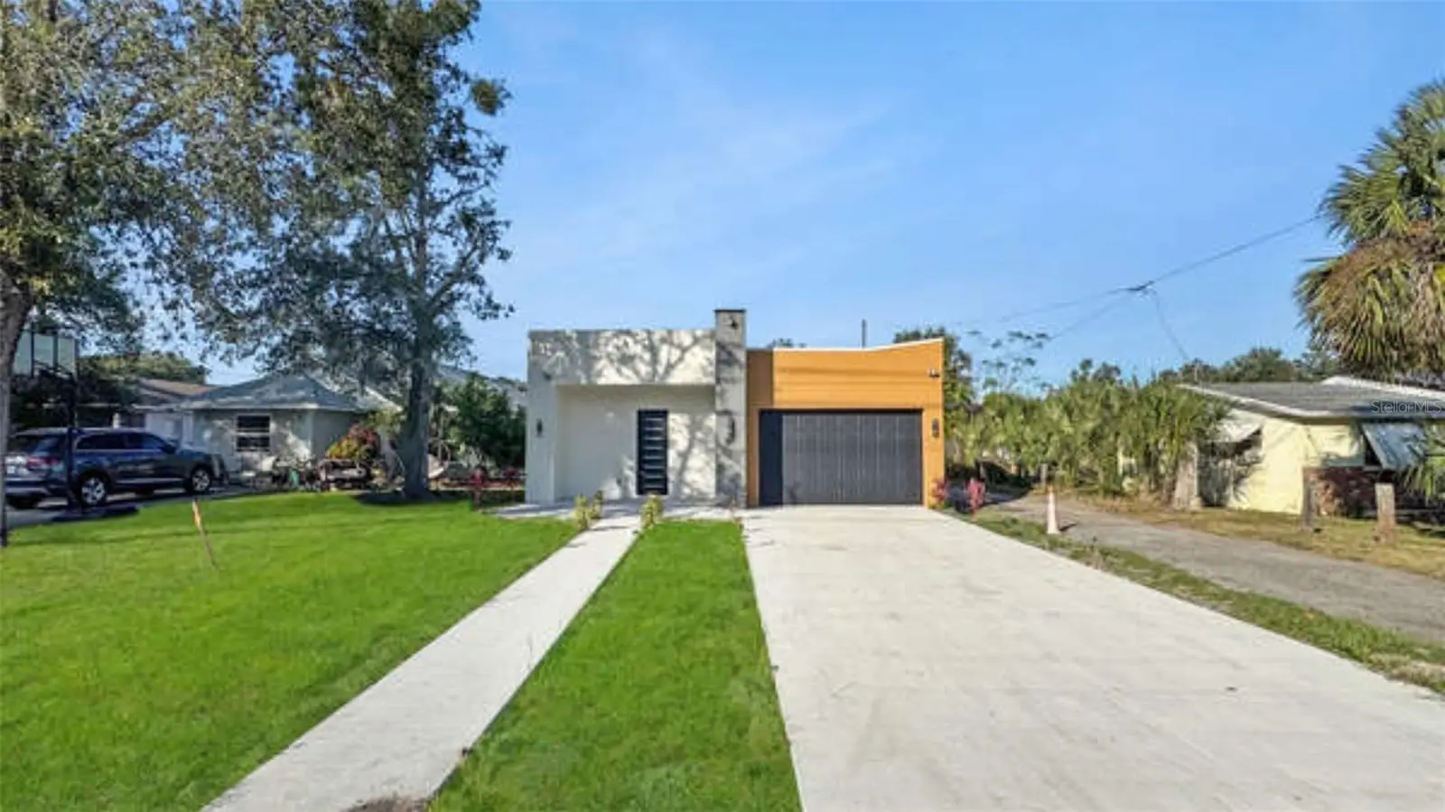 27 8th Street, FL