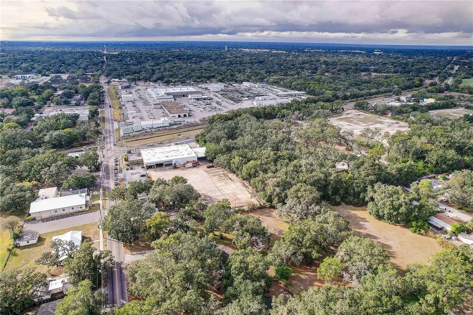 6905 & 6907 Rowlett Park Drive, FL