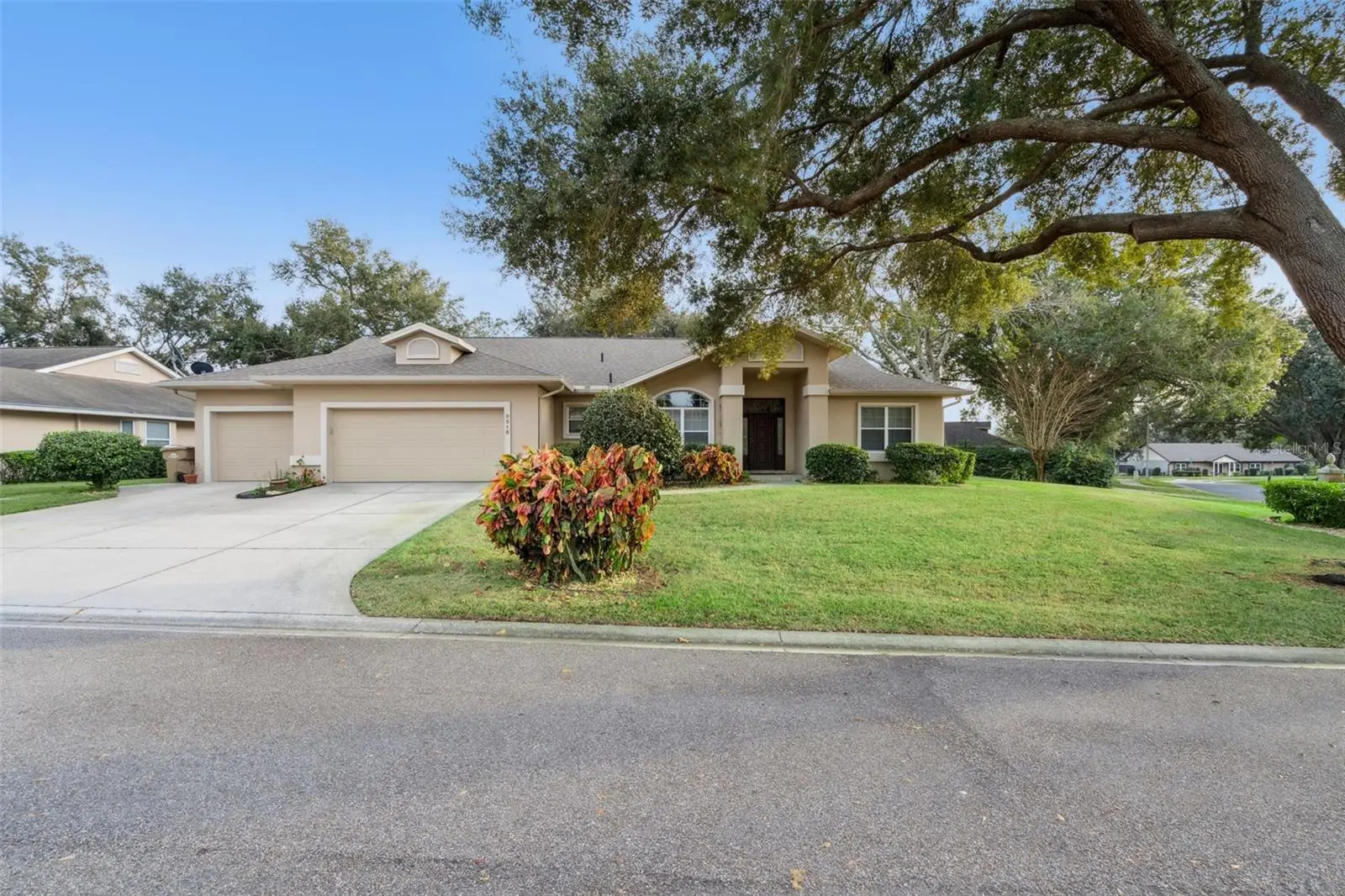 8516 Firestone Circle, FL