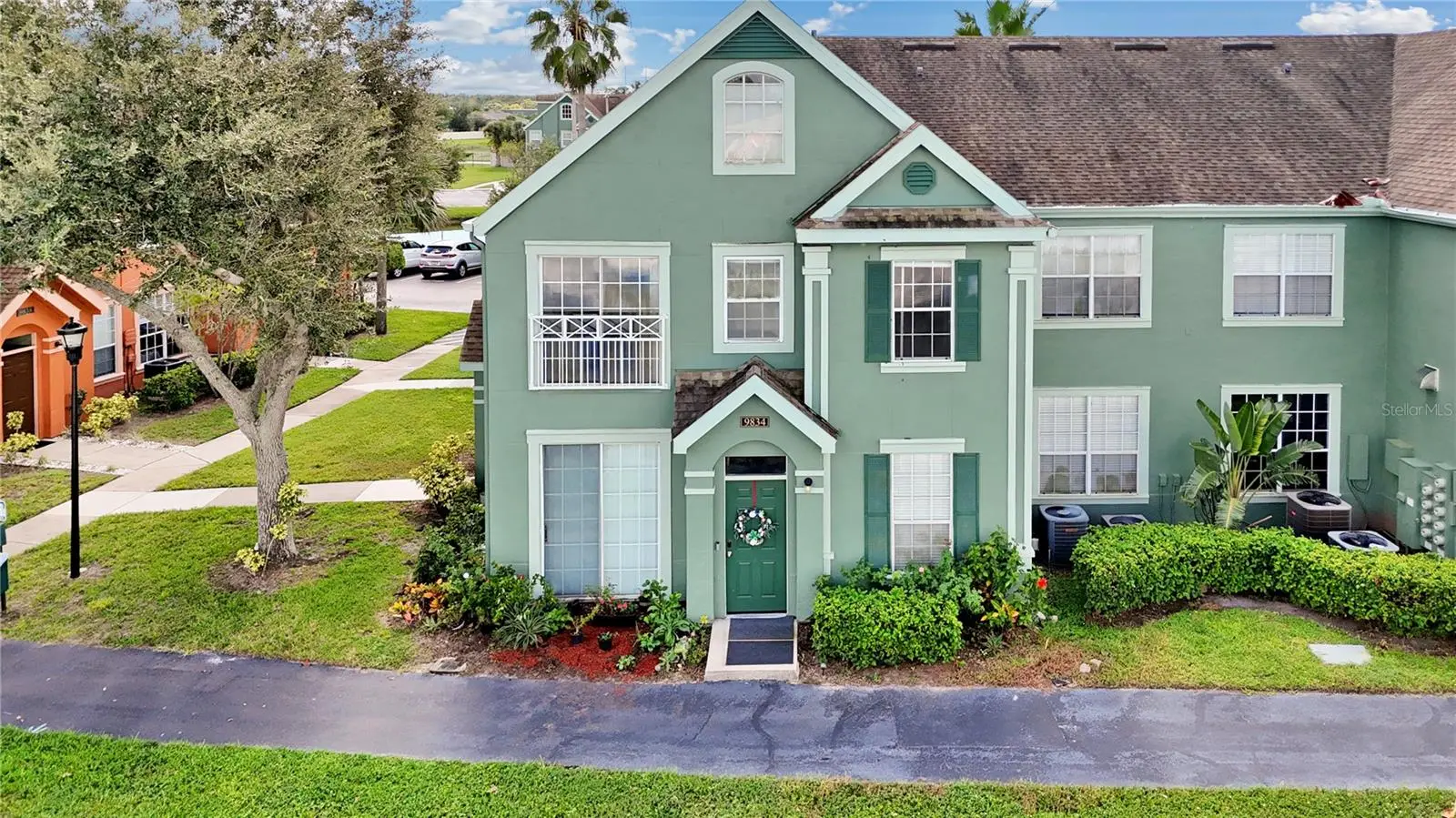 9834 Lake Chase Island Way, FL