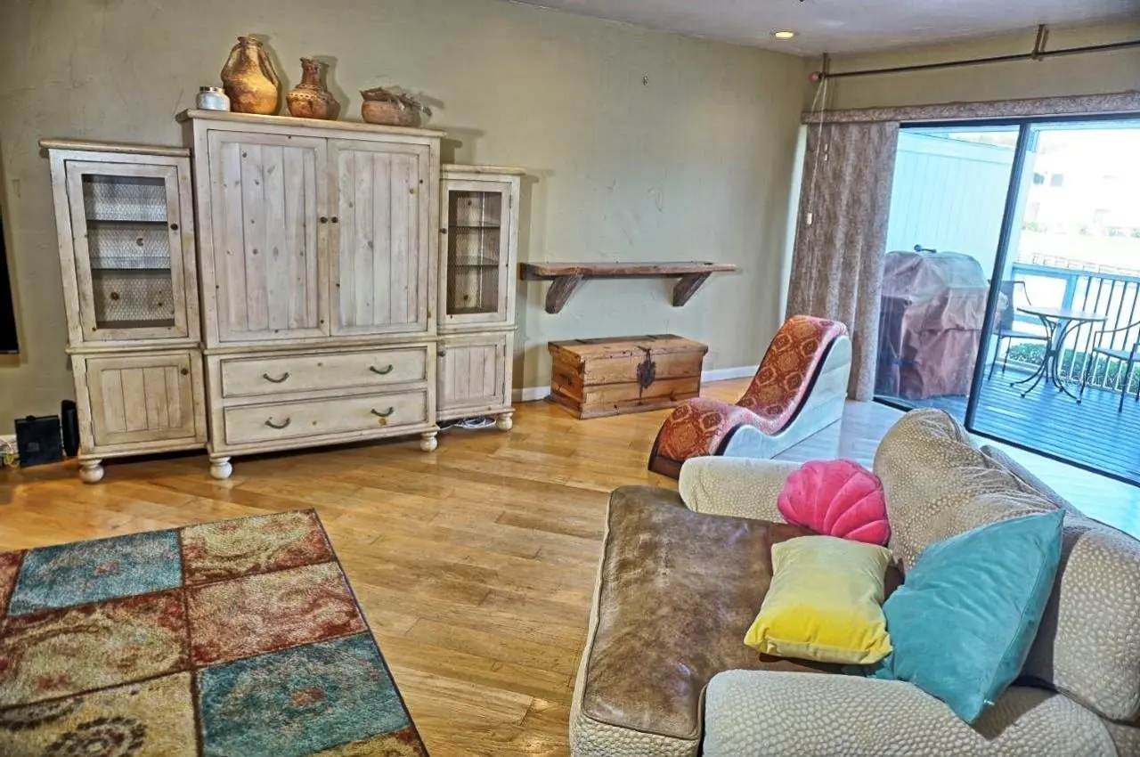 1859 Mazo Manor, FL