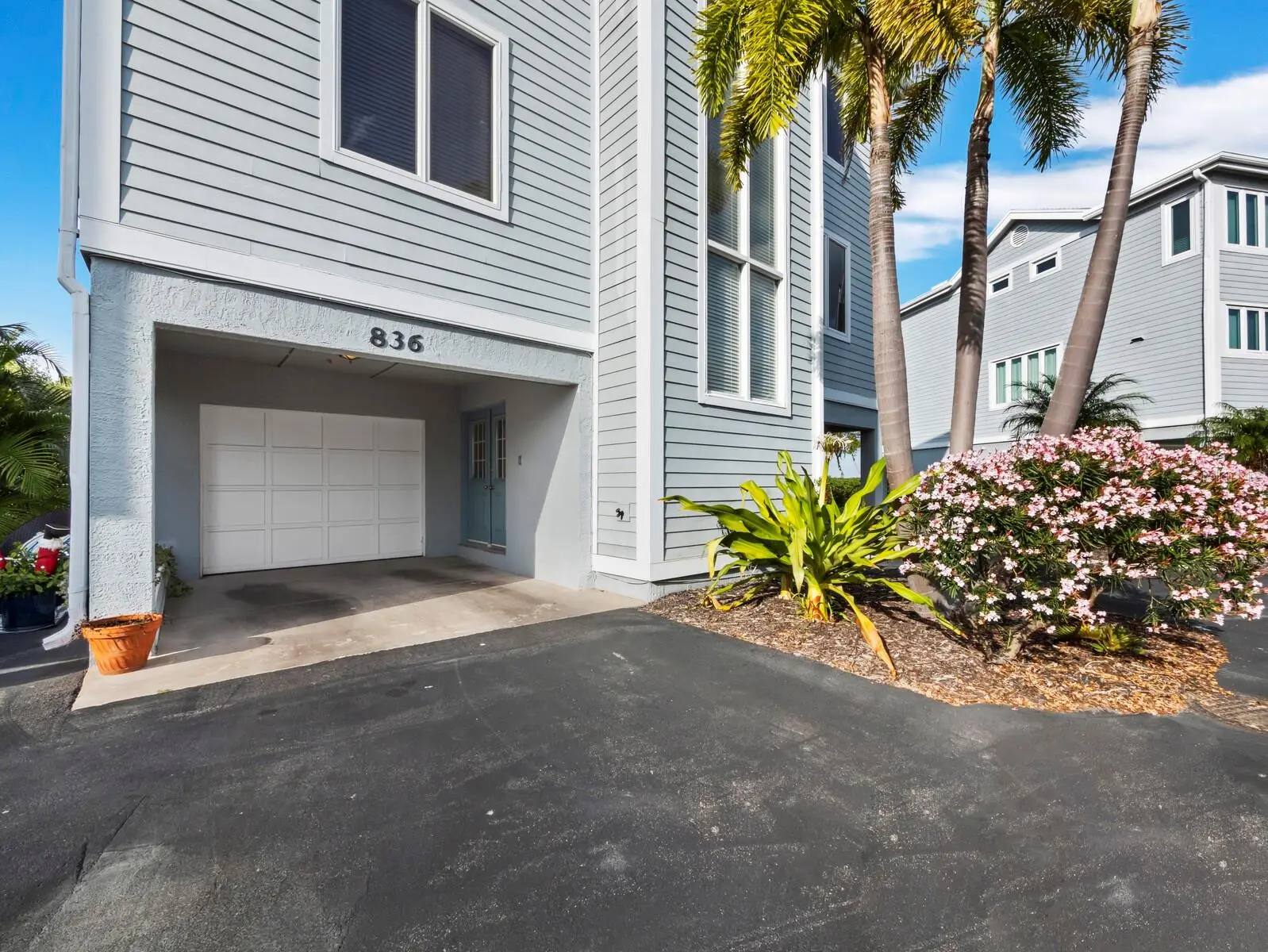 836 Evergreen Way, FL