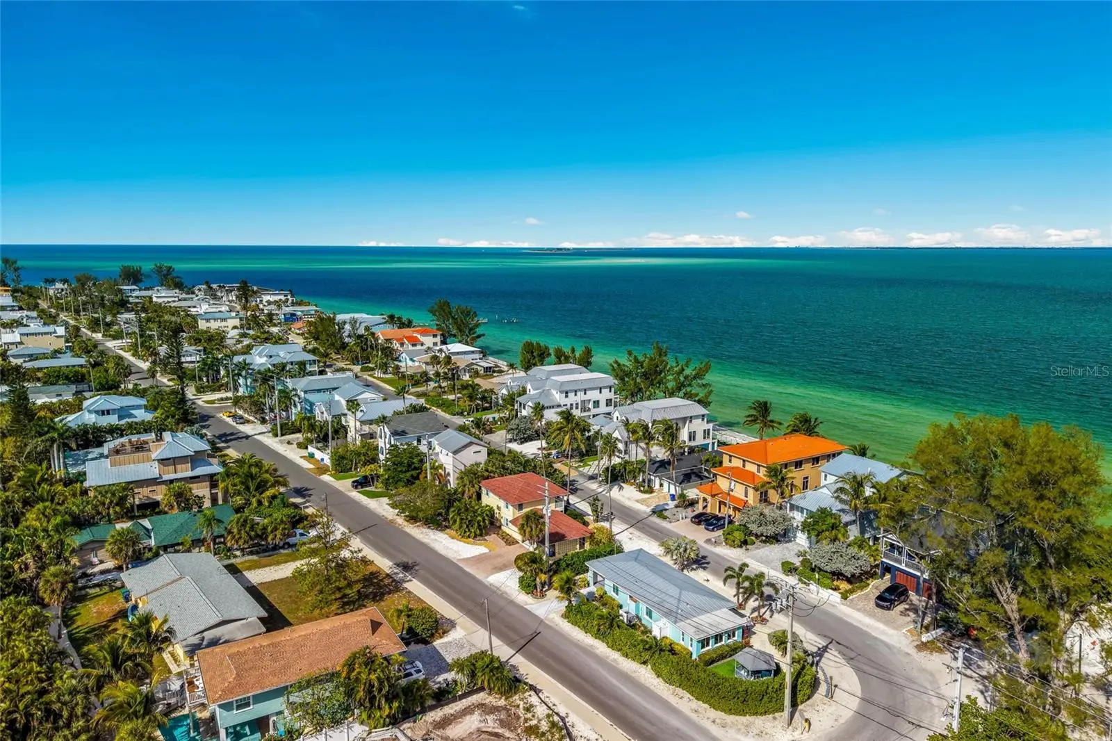 912 Shore Drive, FL