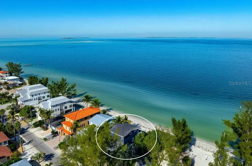 915 Shore Drive, FL