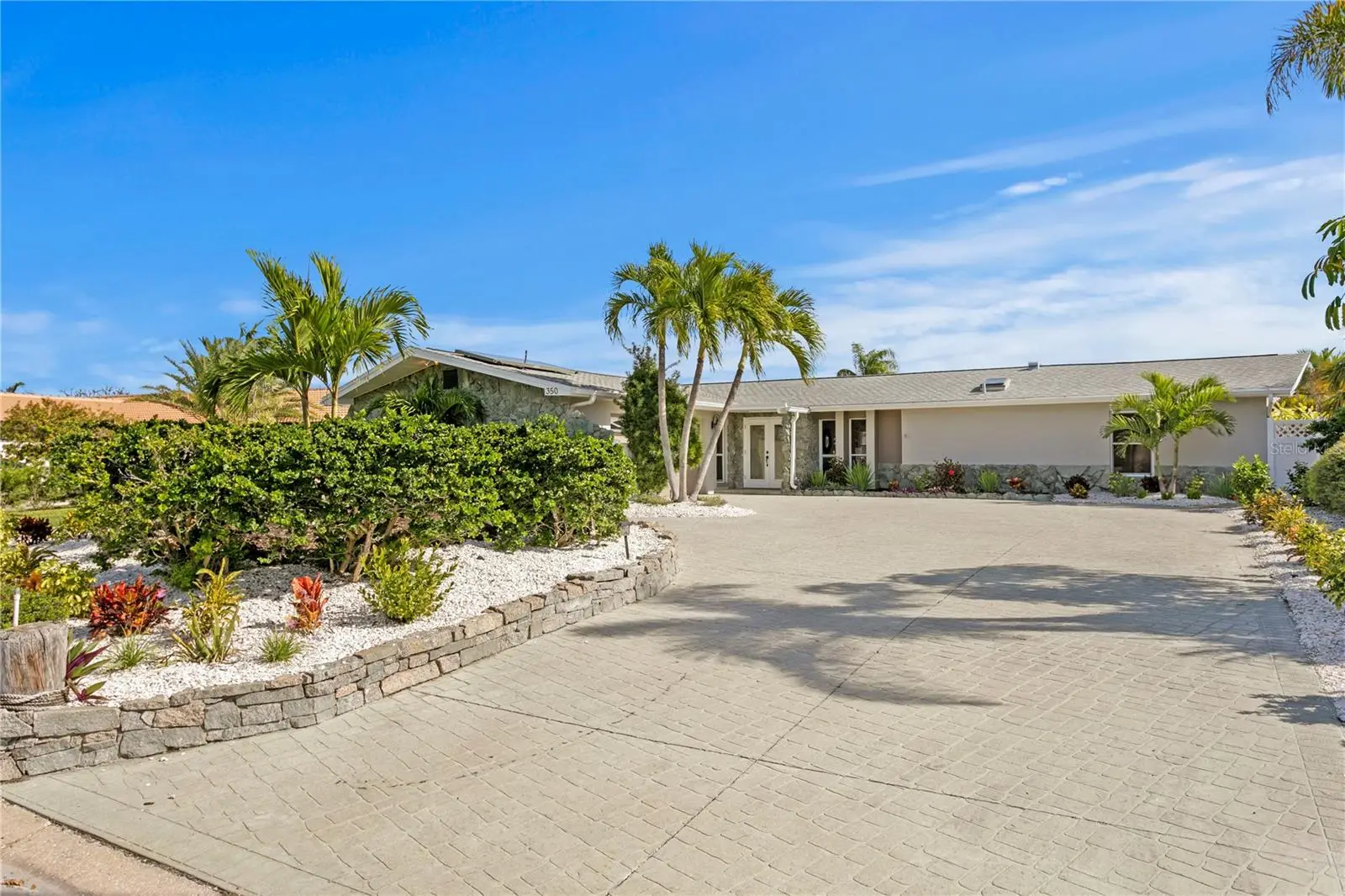 350 Julia Circle, FL