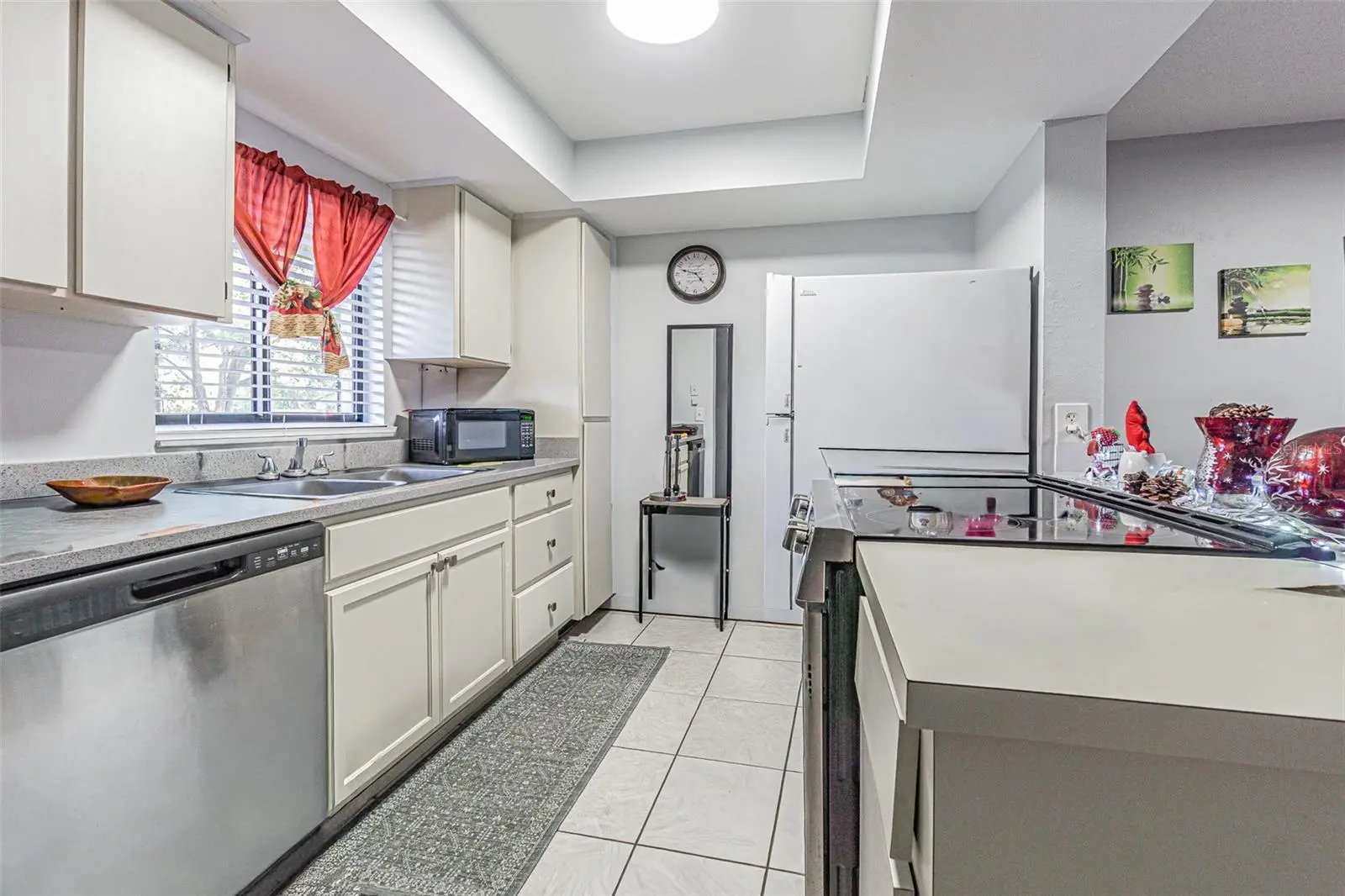 4010 Oak Limb Court, FL