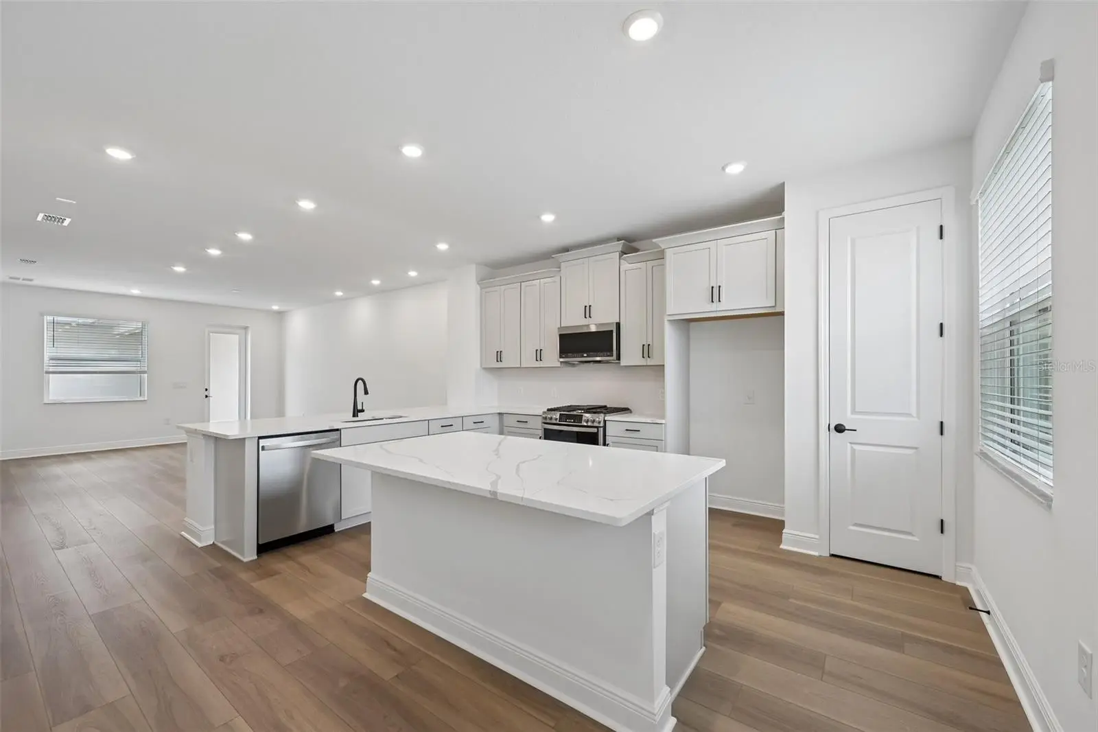 8229 Seaflower Parkway, FL