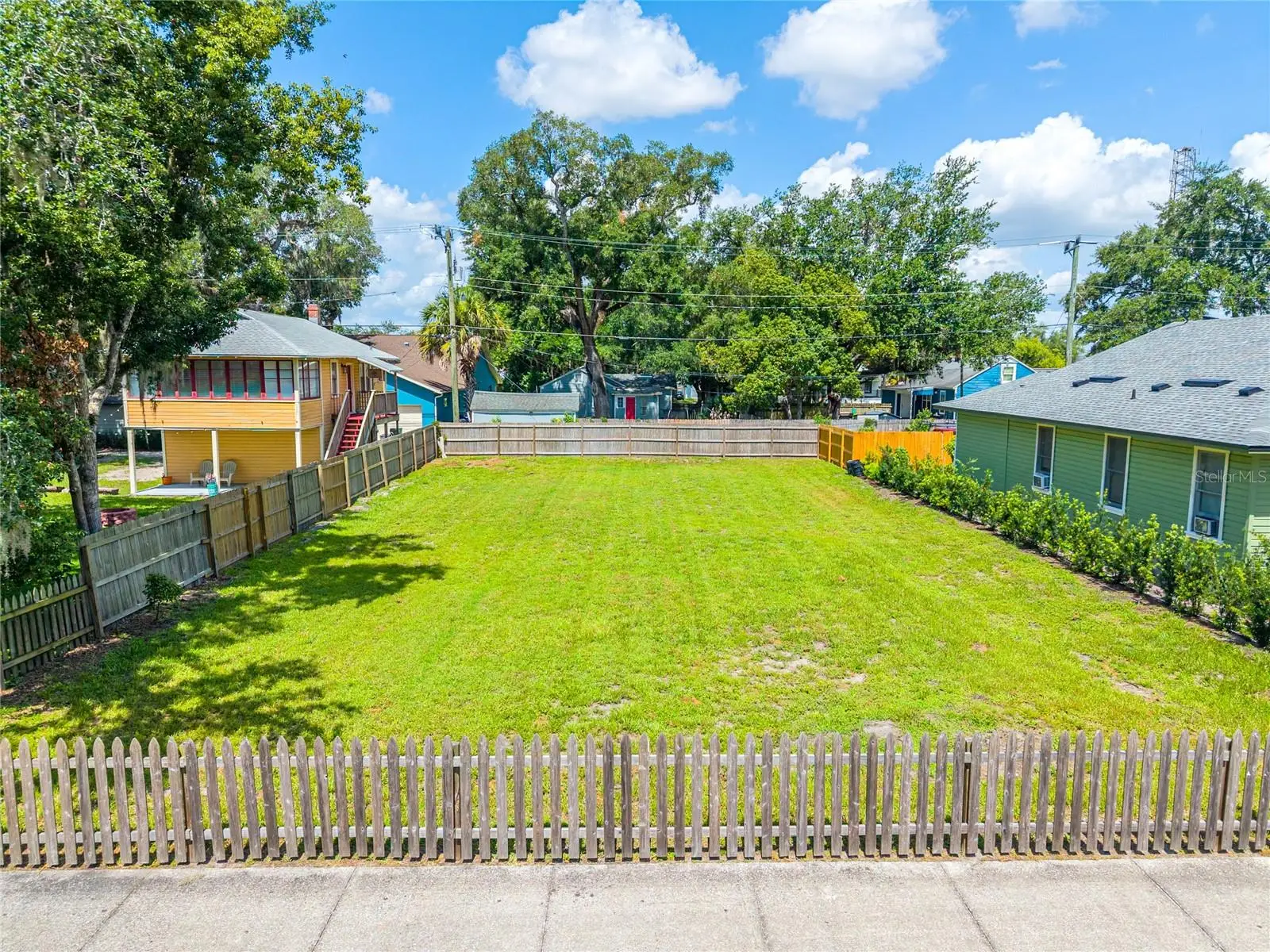 1010 Elm Avenue, FL