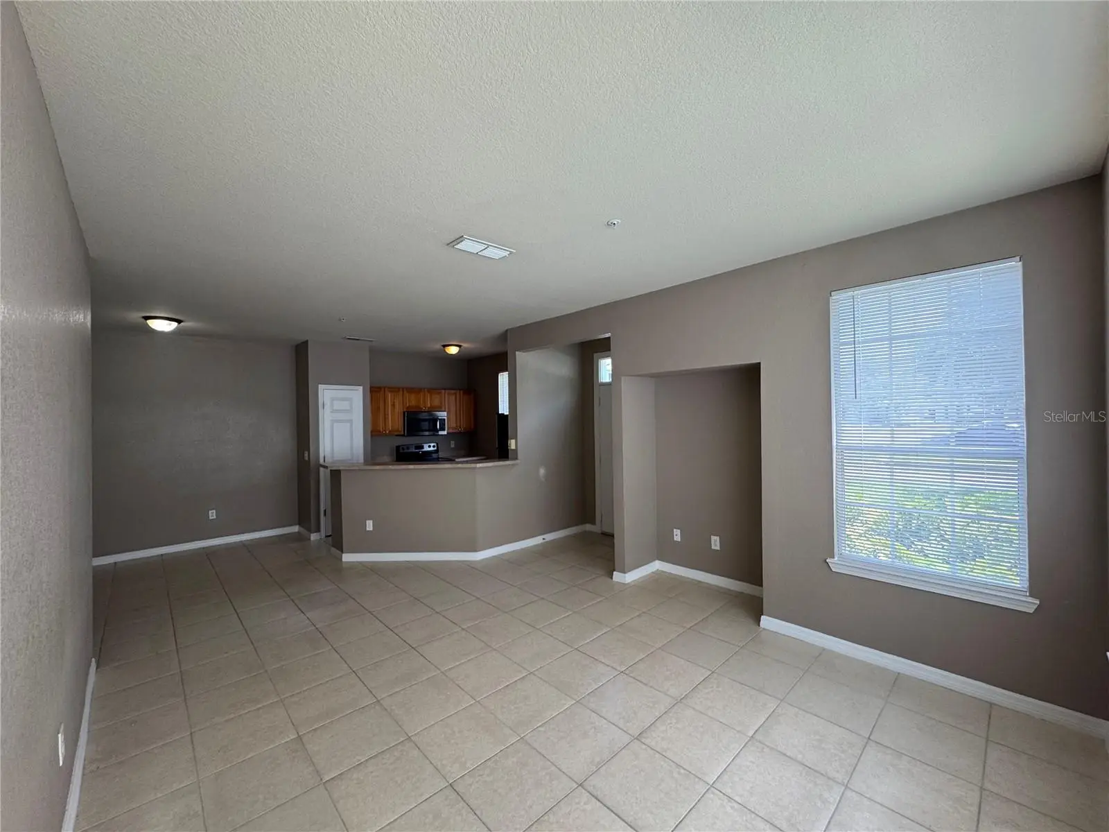 9061 Lee Vista Boulevard, FL