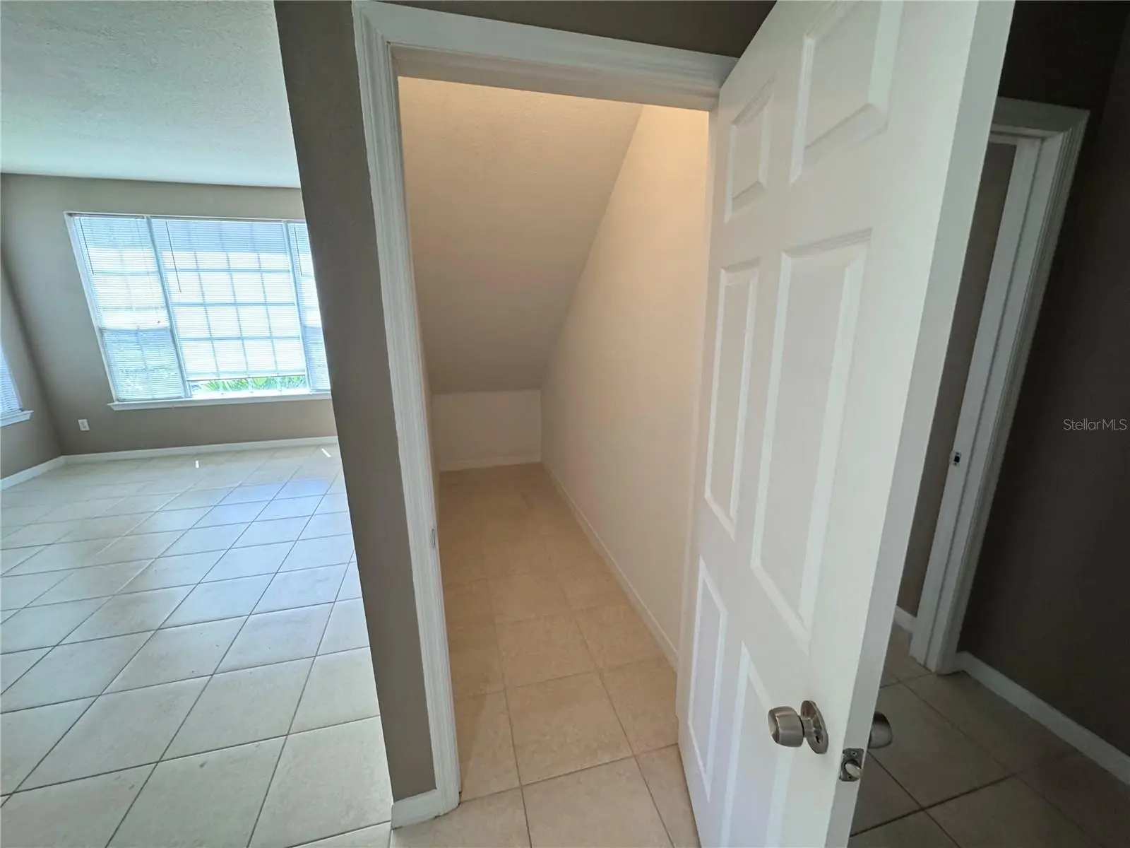 9061 Lee Vista Boulevard, FL