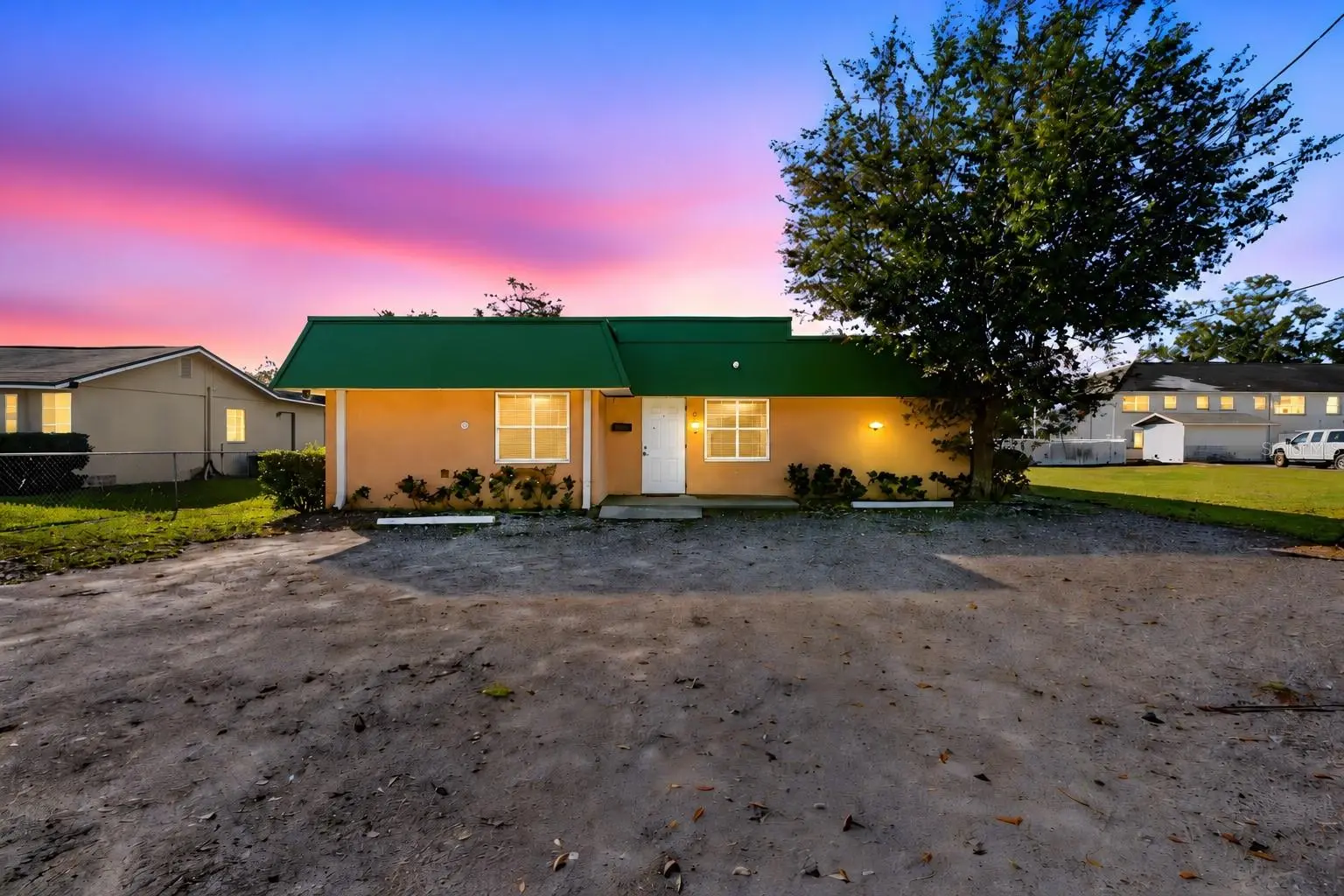 109 Robertson Street, FL