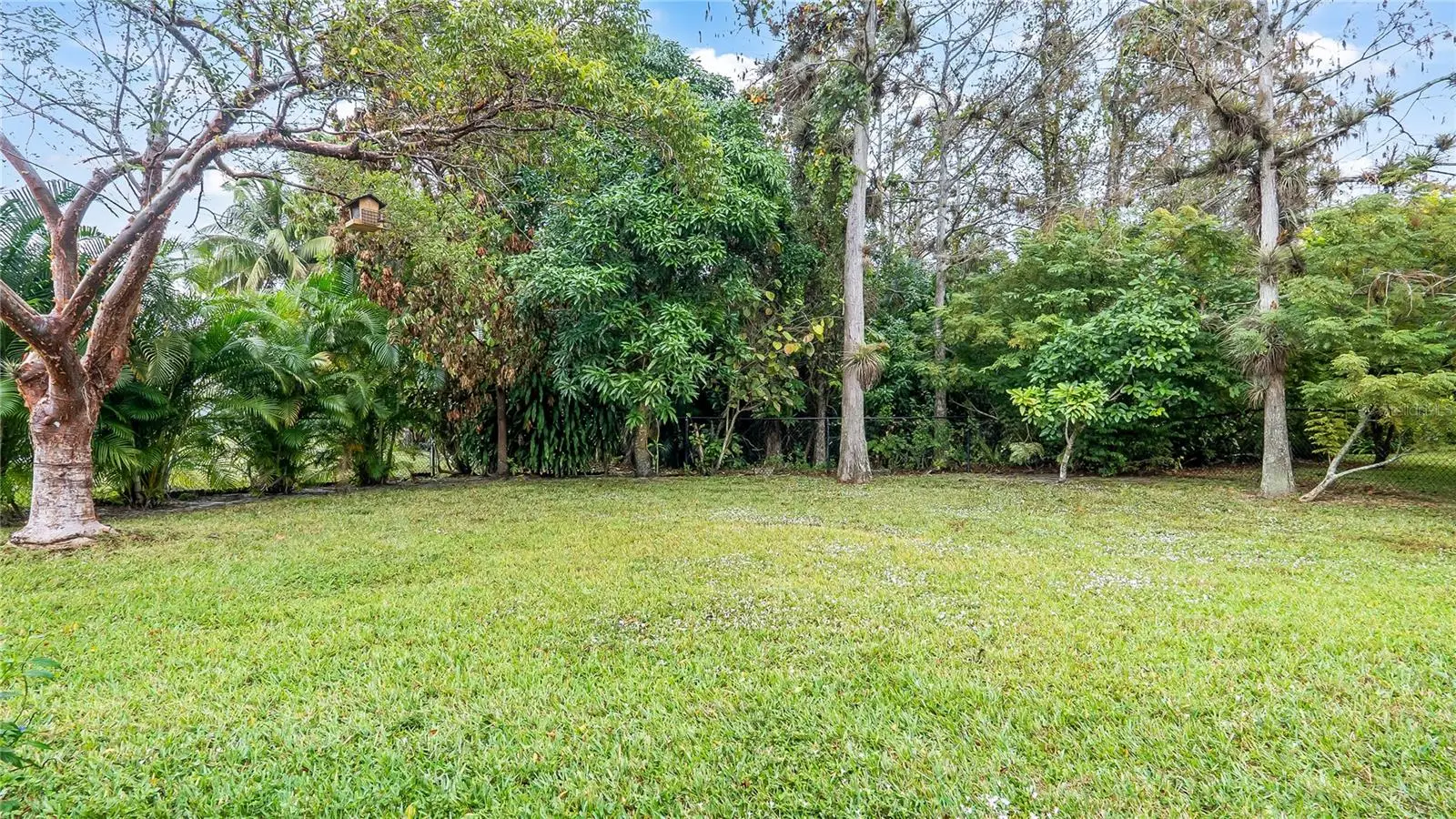 132 Chestnut Circle, FL