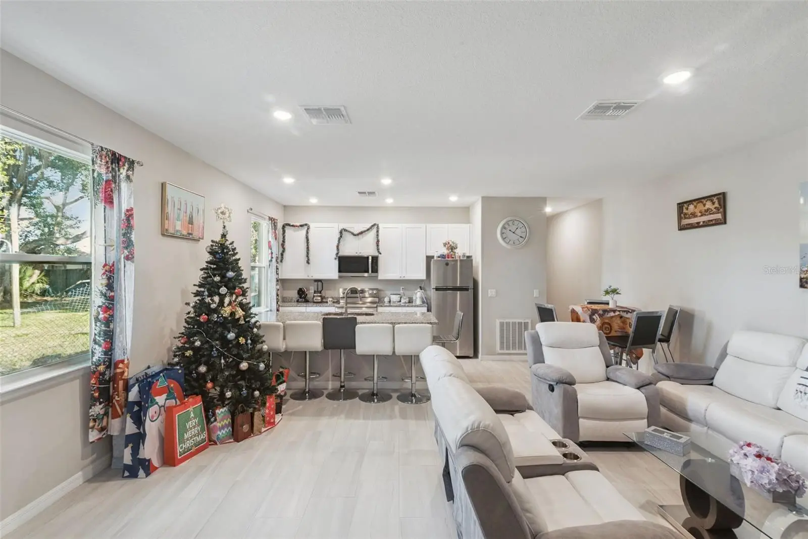 1021/1023 Titcomb Street, FL
