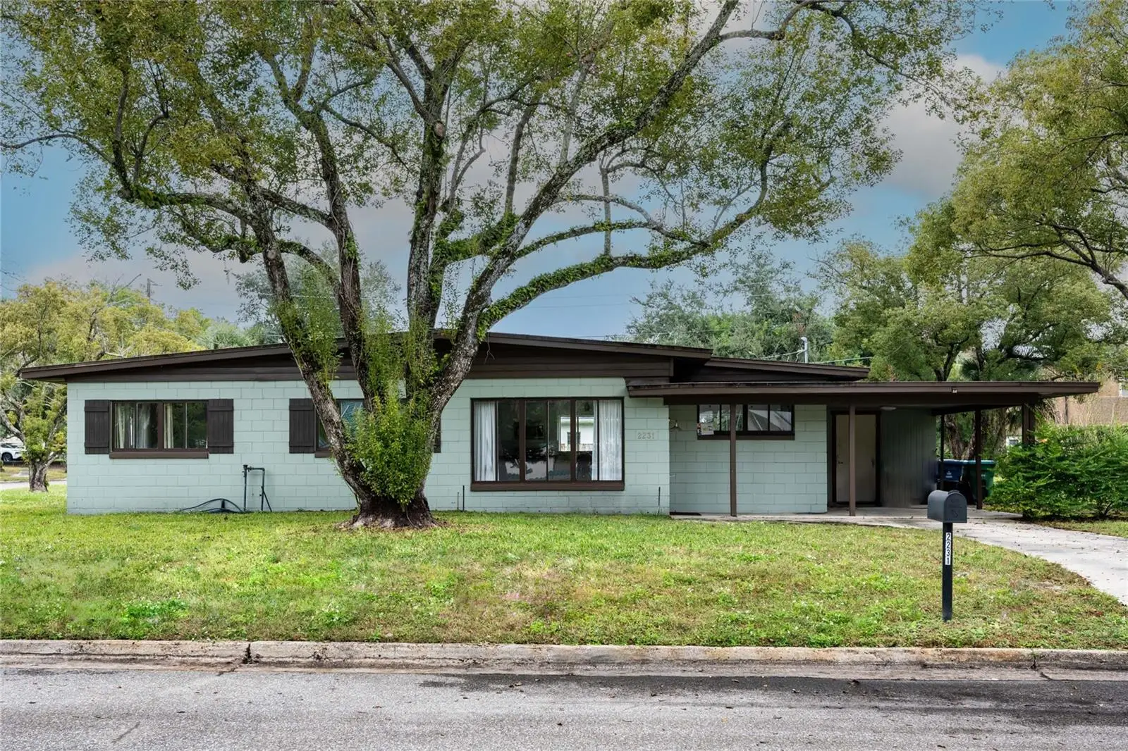 2231 Nairn Drive, FL