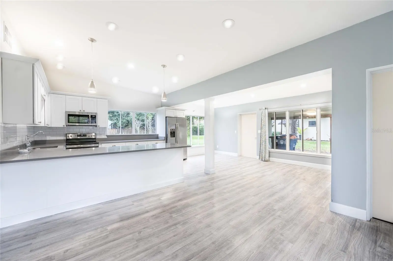 2231 Nairn Drive, FL