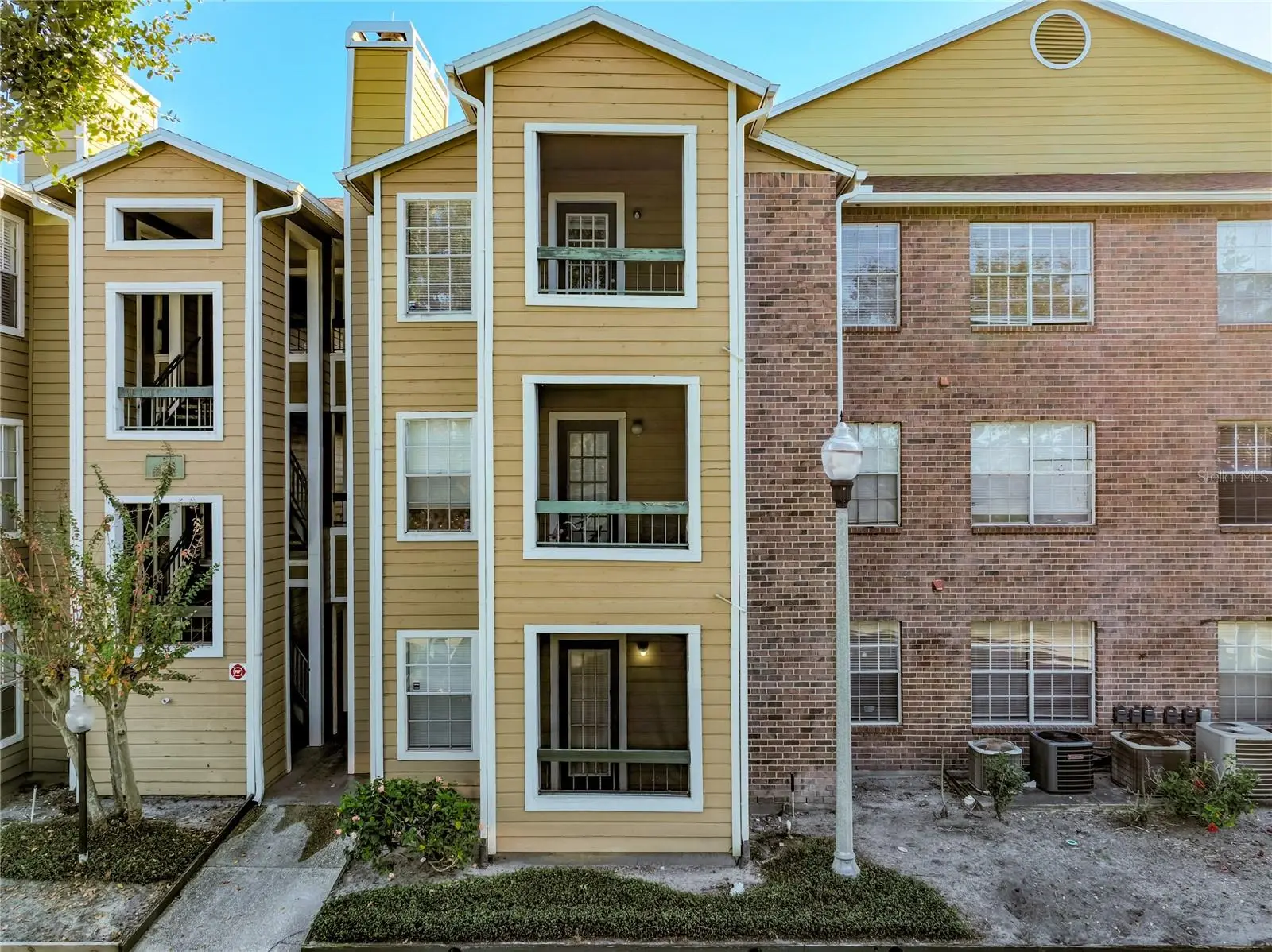 4301 Lizshire Lane, FL