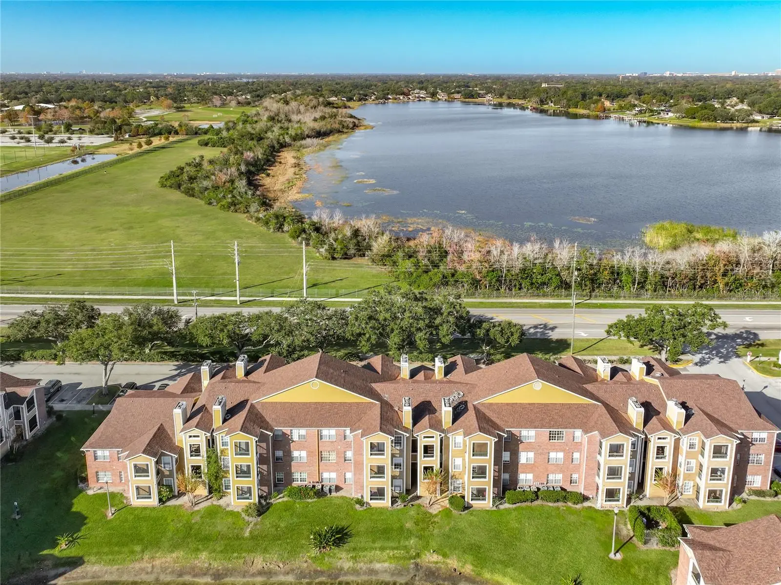 4301 Lizshire Lane, FL
