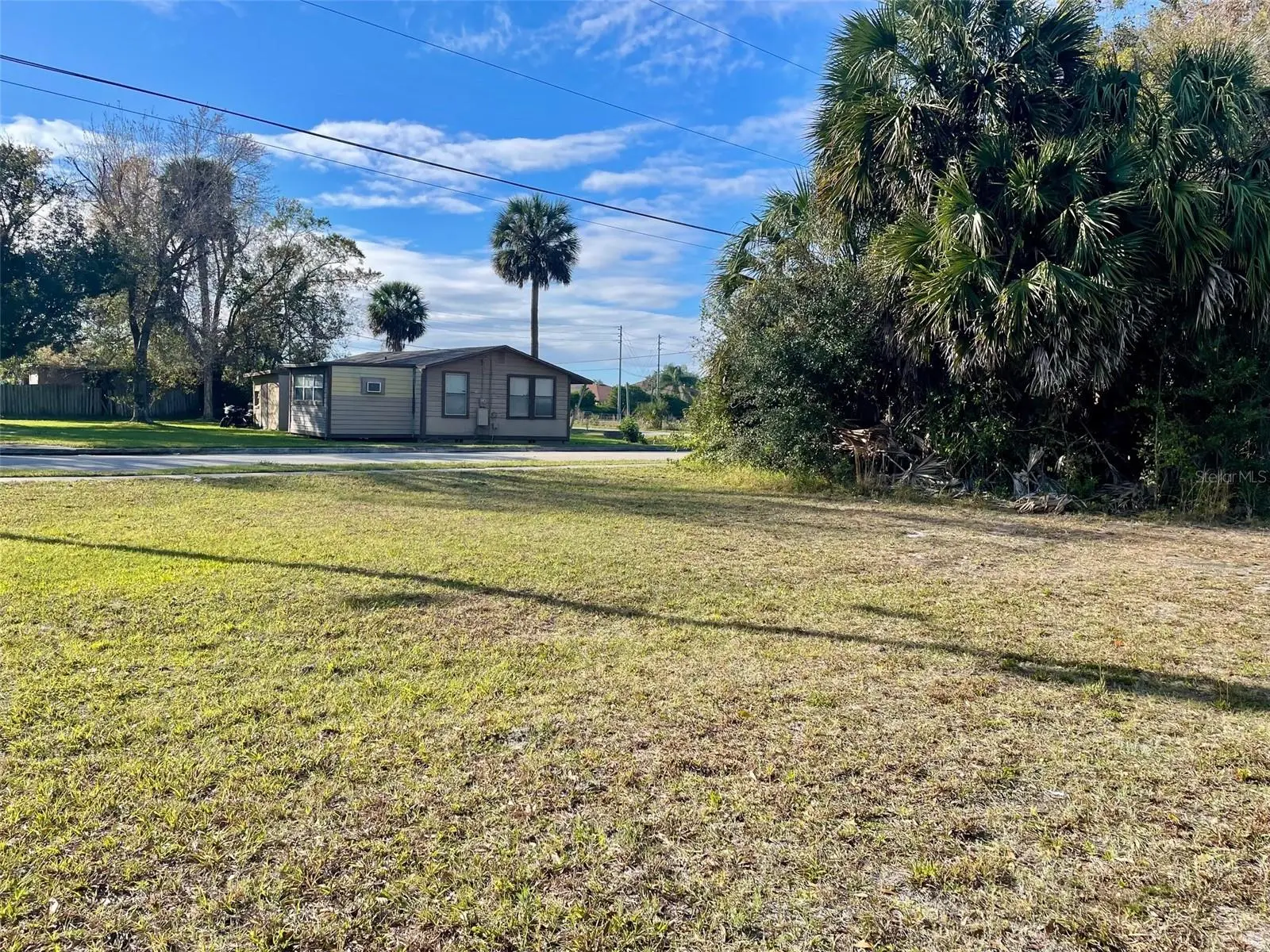 E 20th Street, FL