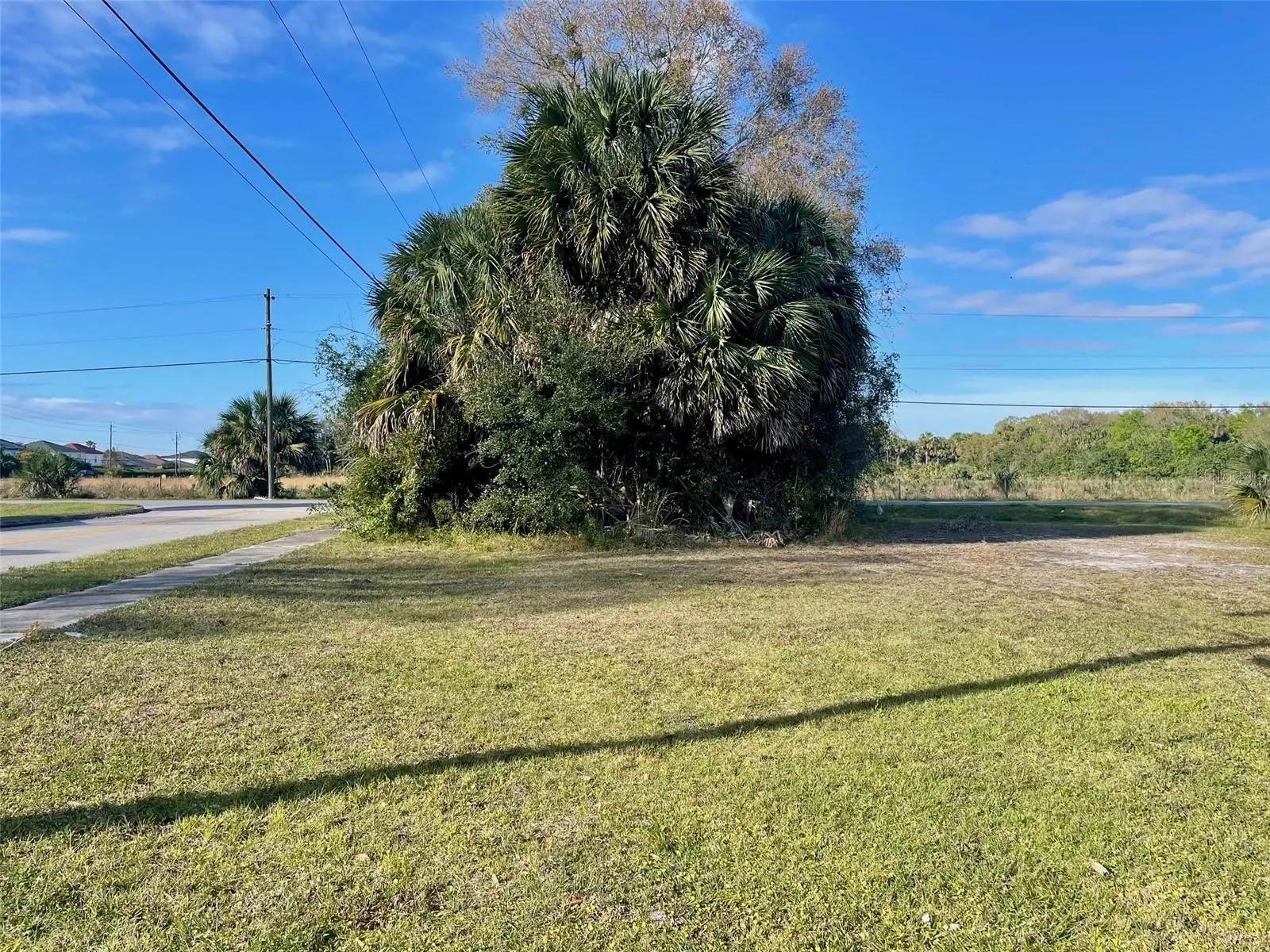 E 20th Street, FL