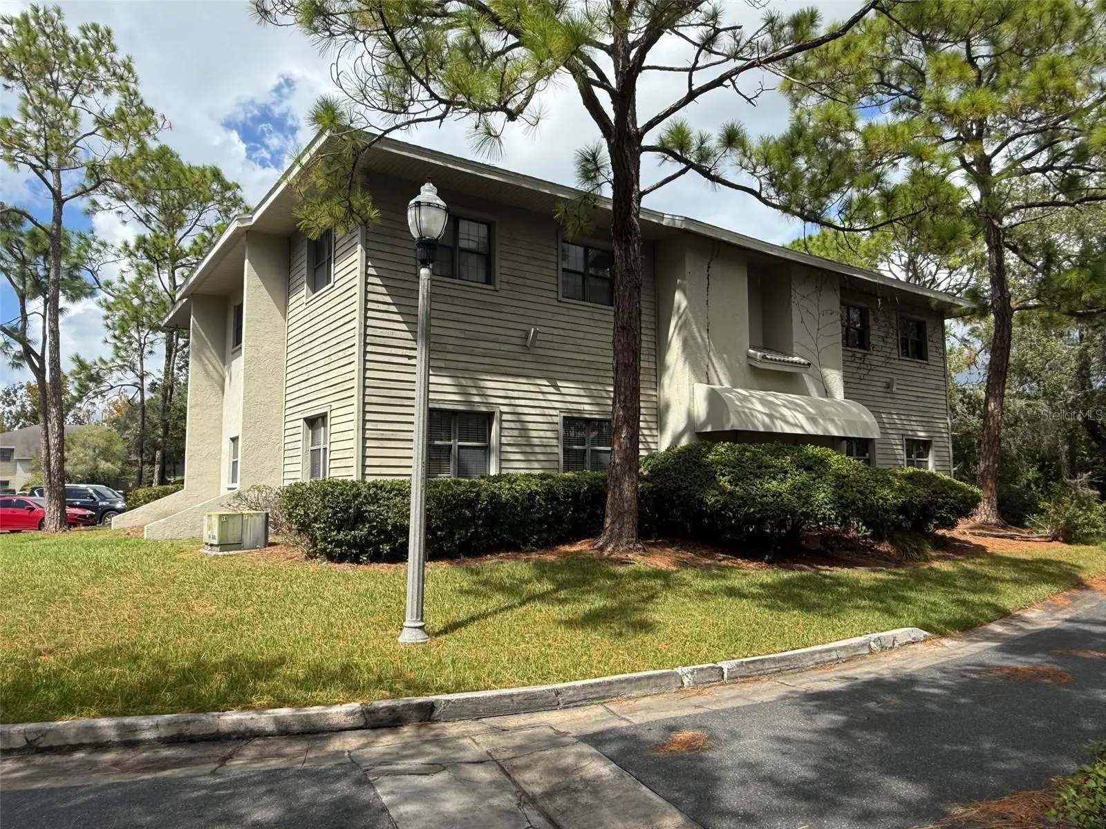 2841 Executive Drive, FL