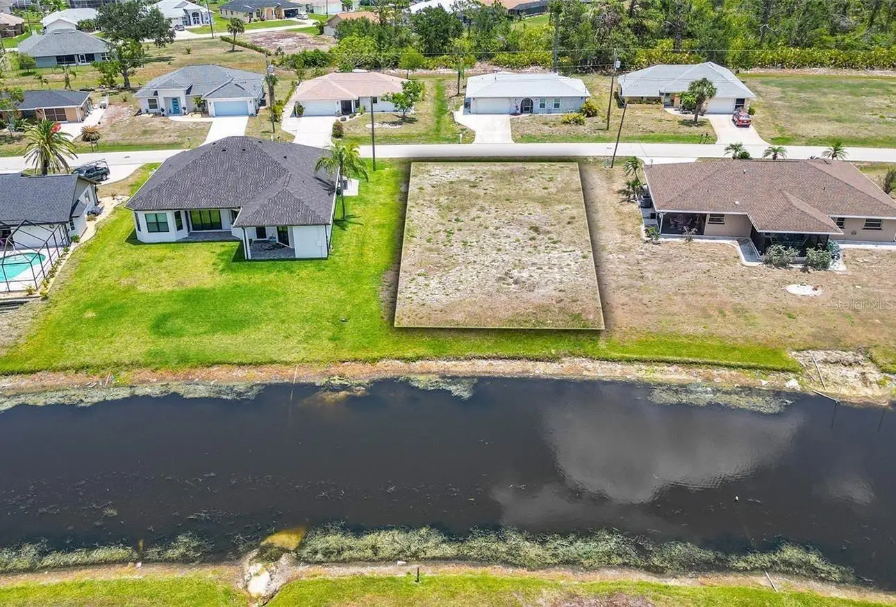 168 Mark Twain Lane, FL