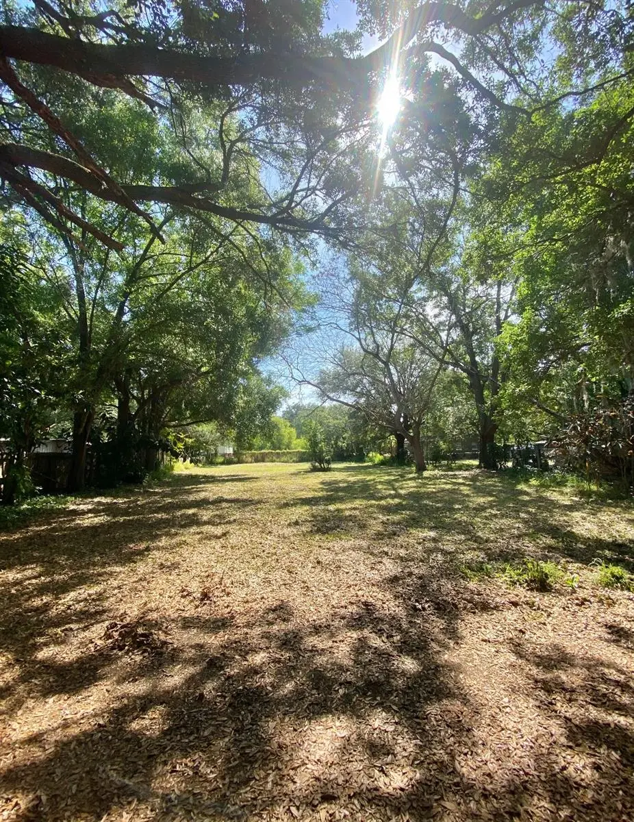 47 Oak Street, FL