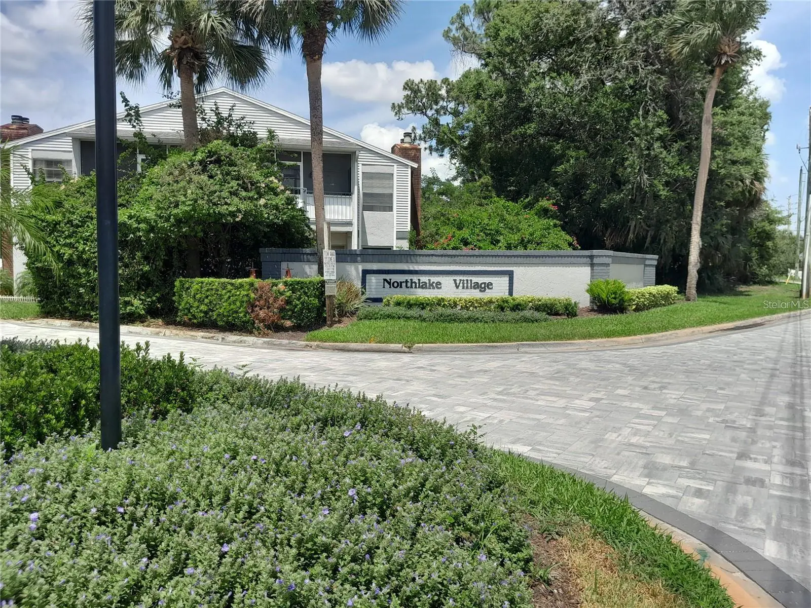 25210 Northlake Drive, FL