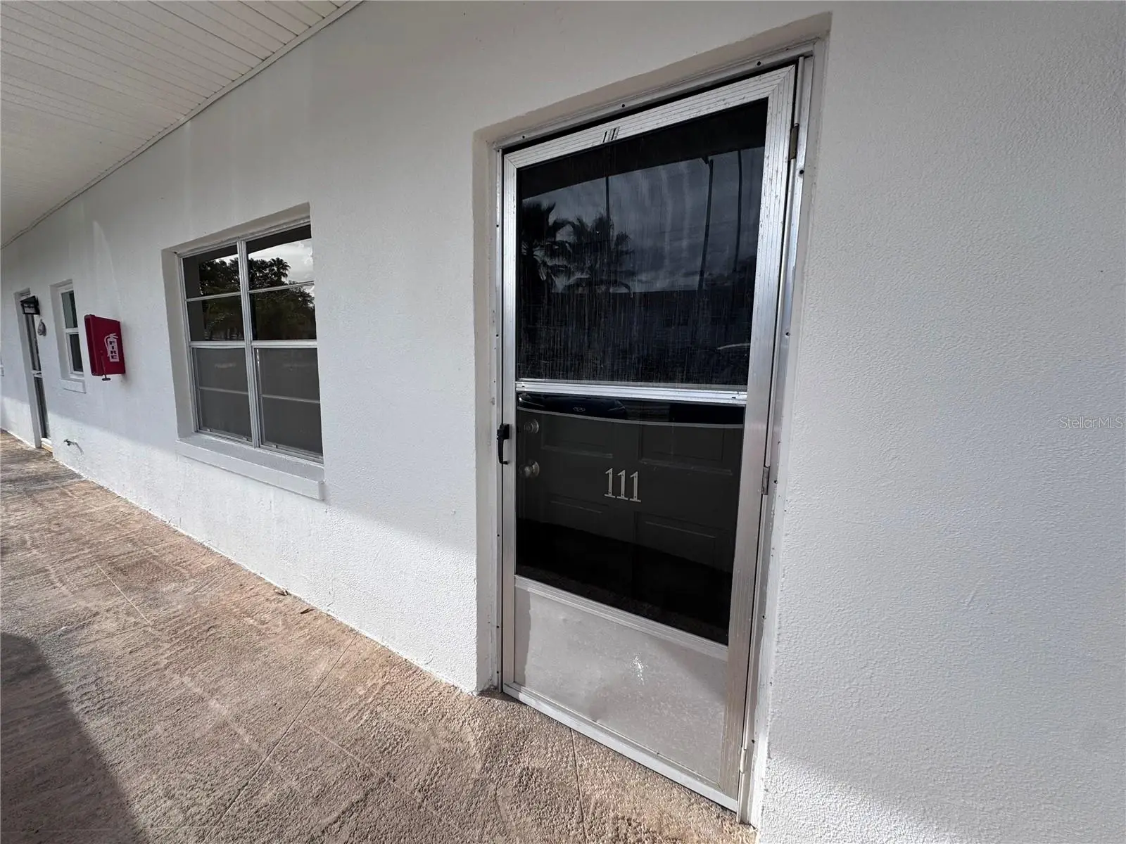 100 El Camino Drive, FL