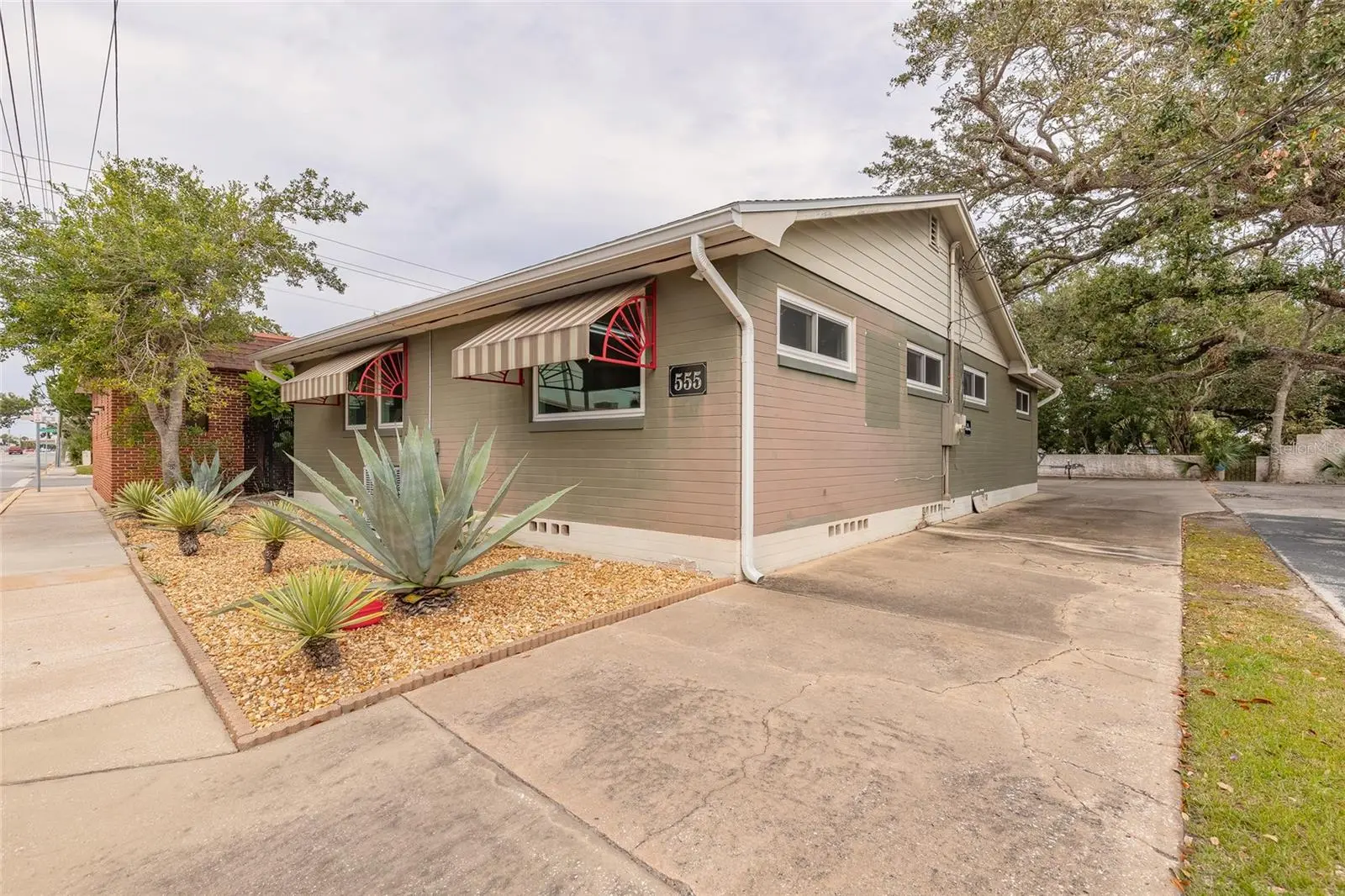 555 Ballough Road, FL