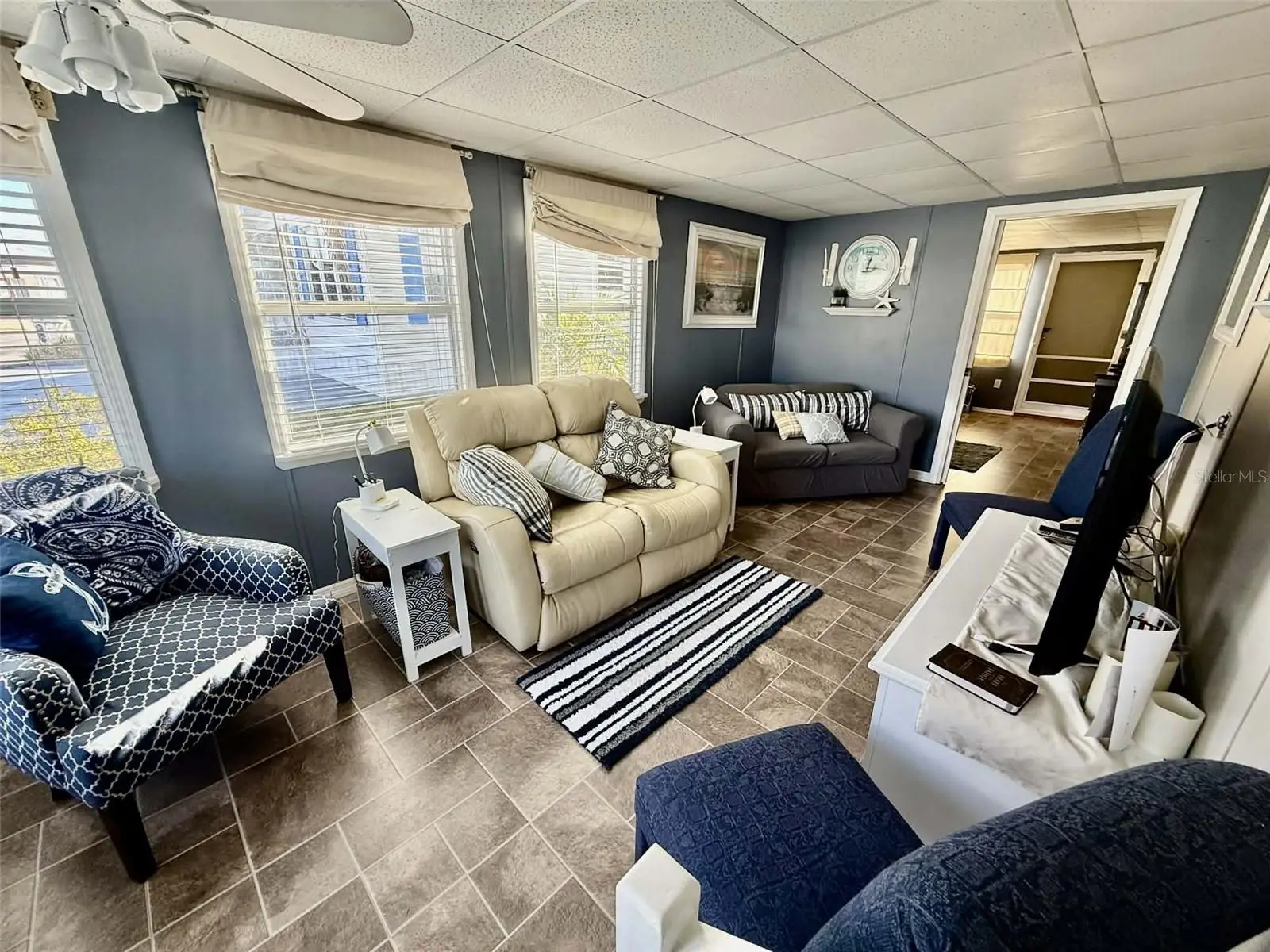 7041 Fairview Village Circle, FL