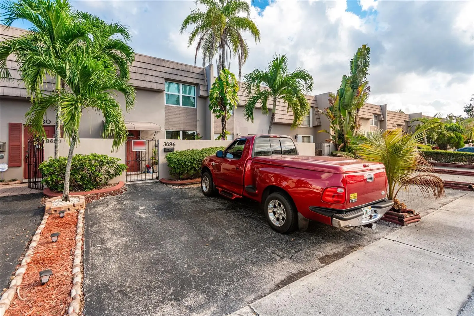 3686 59th Terrace, FL