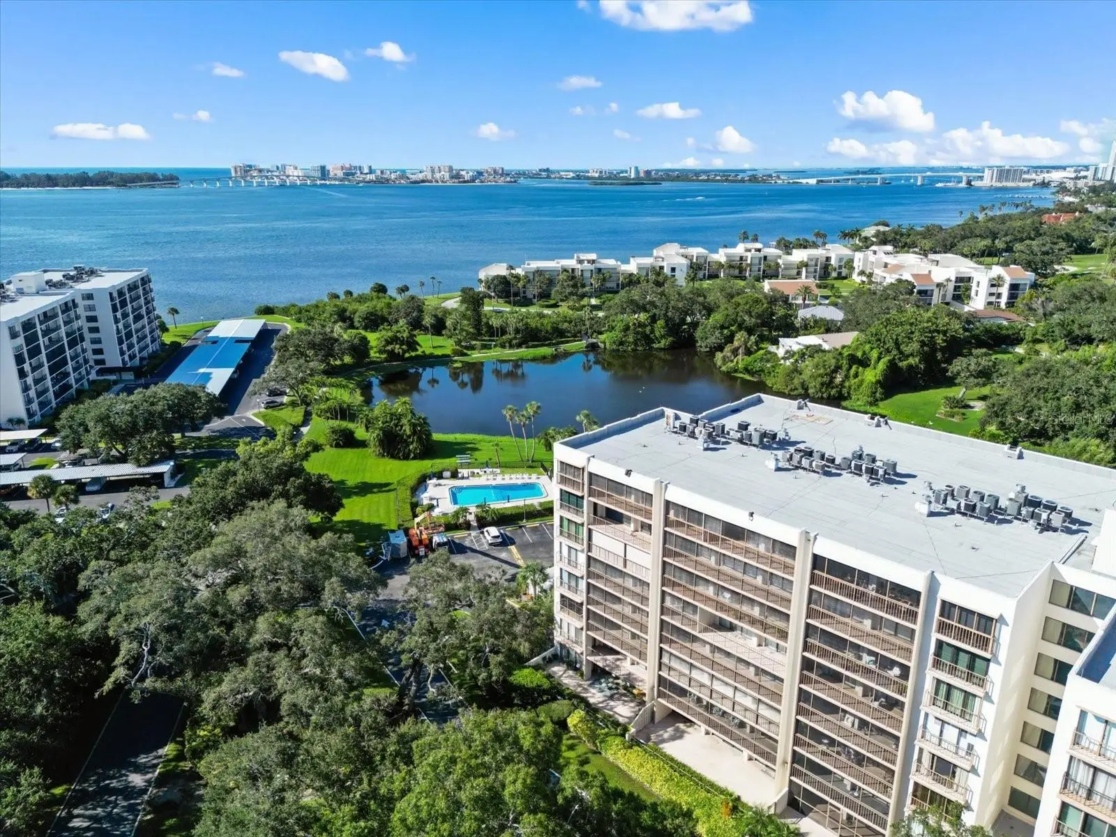 220 Belleview Boulevard, FL