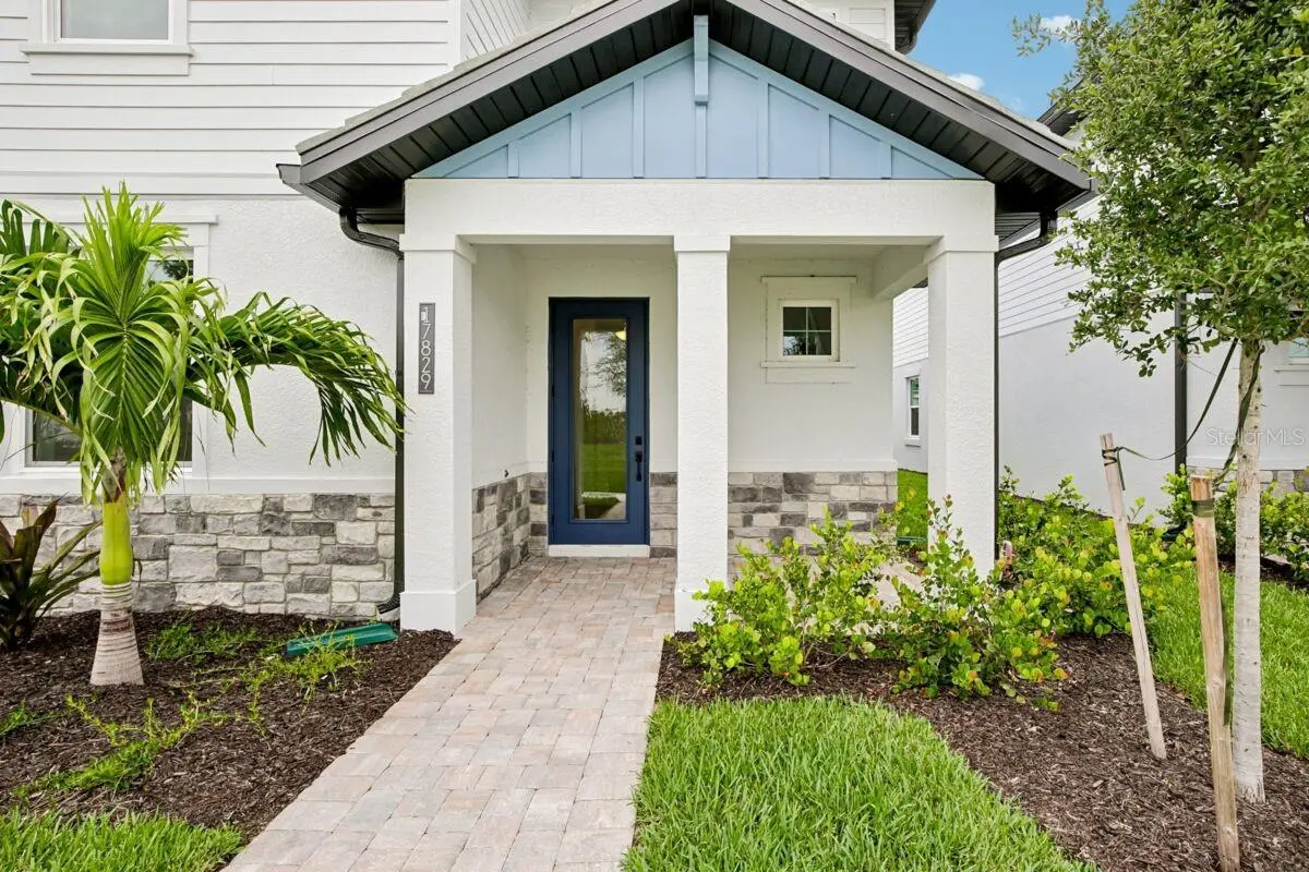 17829 Broadleaf Loop, FL