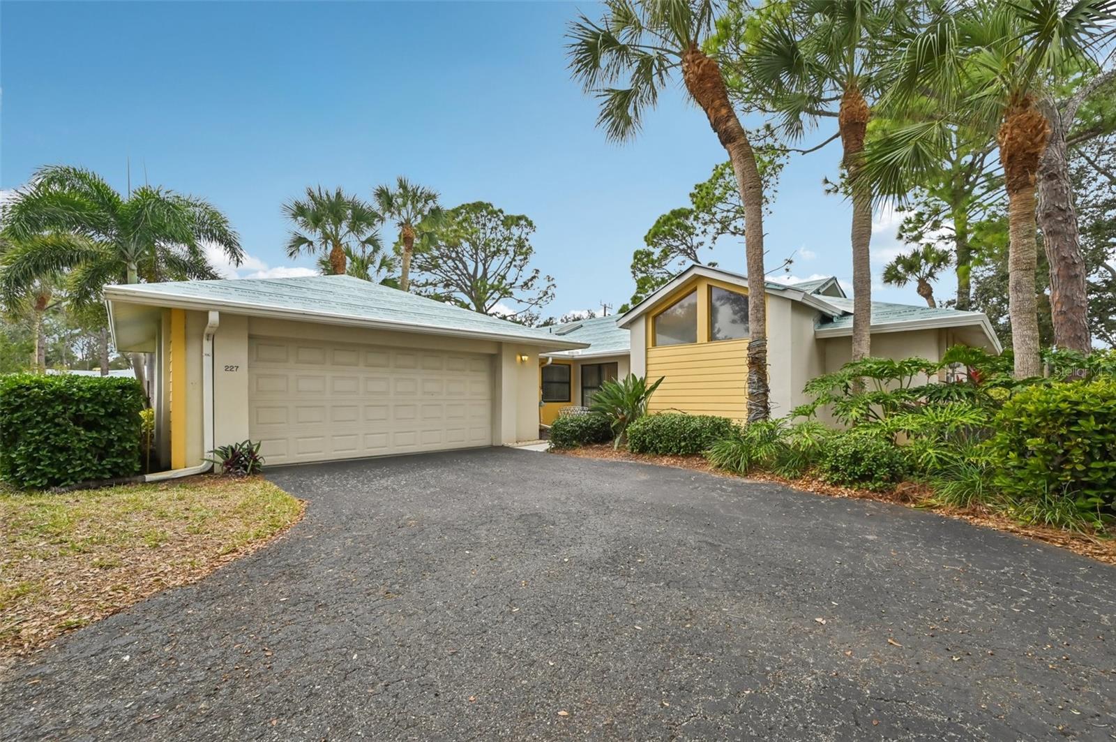 227 Southampton Drive, FL