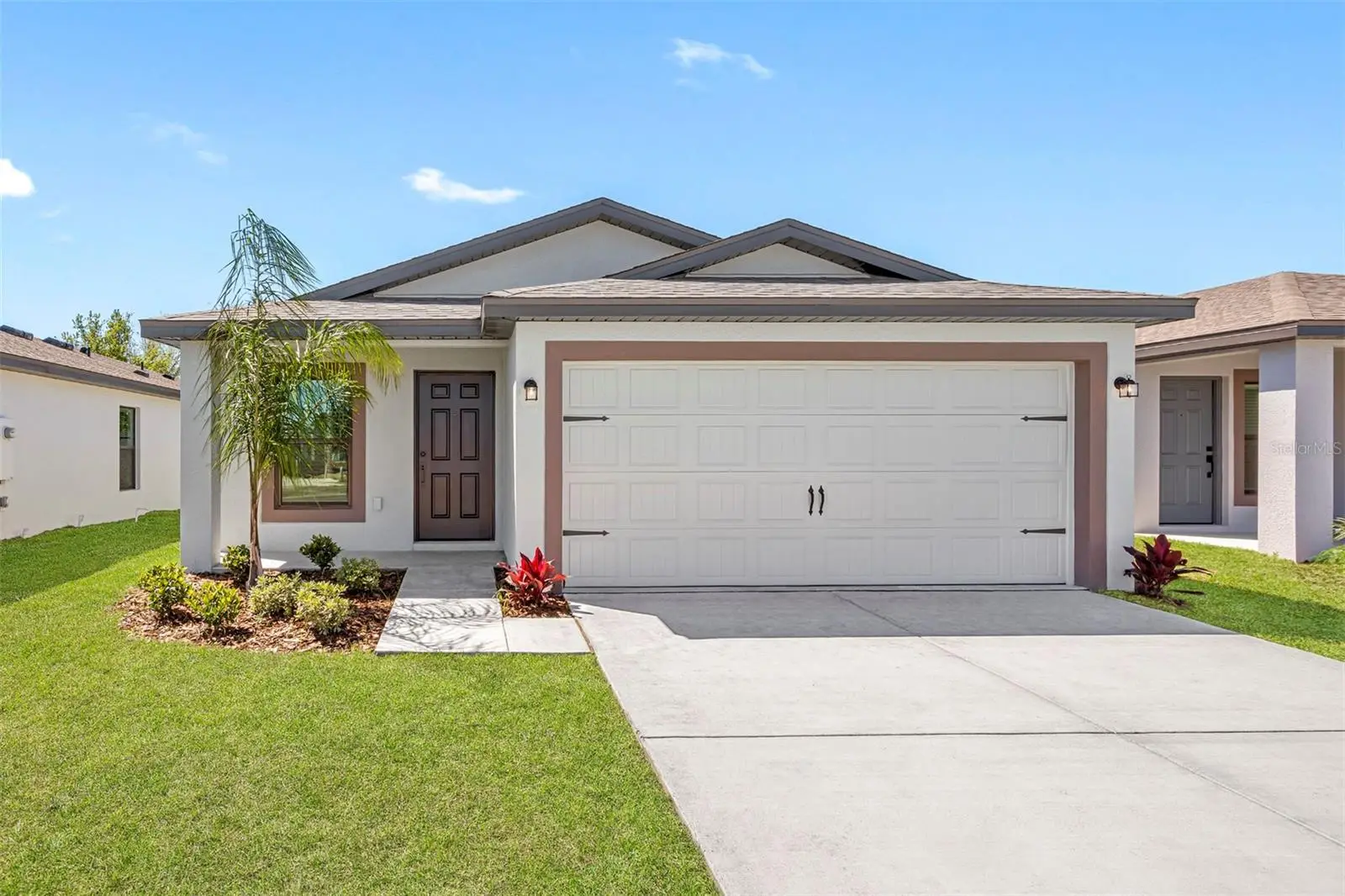 537 Blackthorn Drive, FL