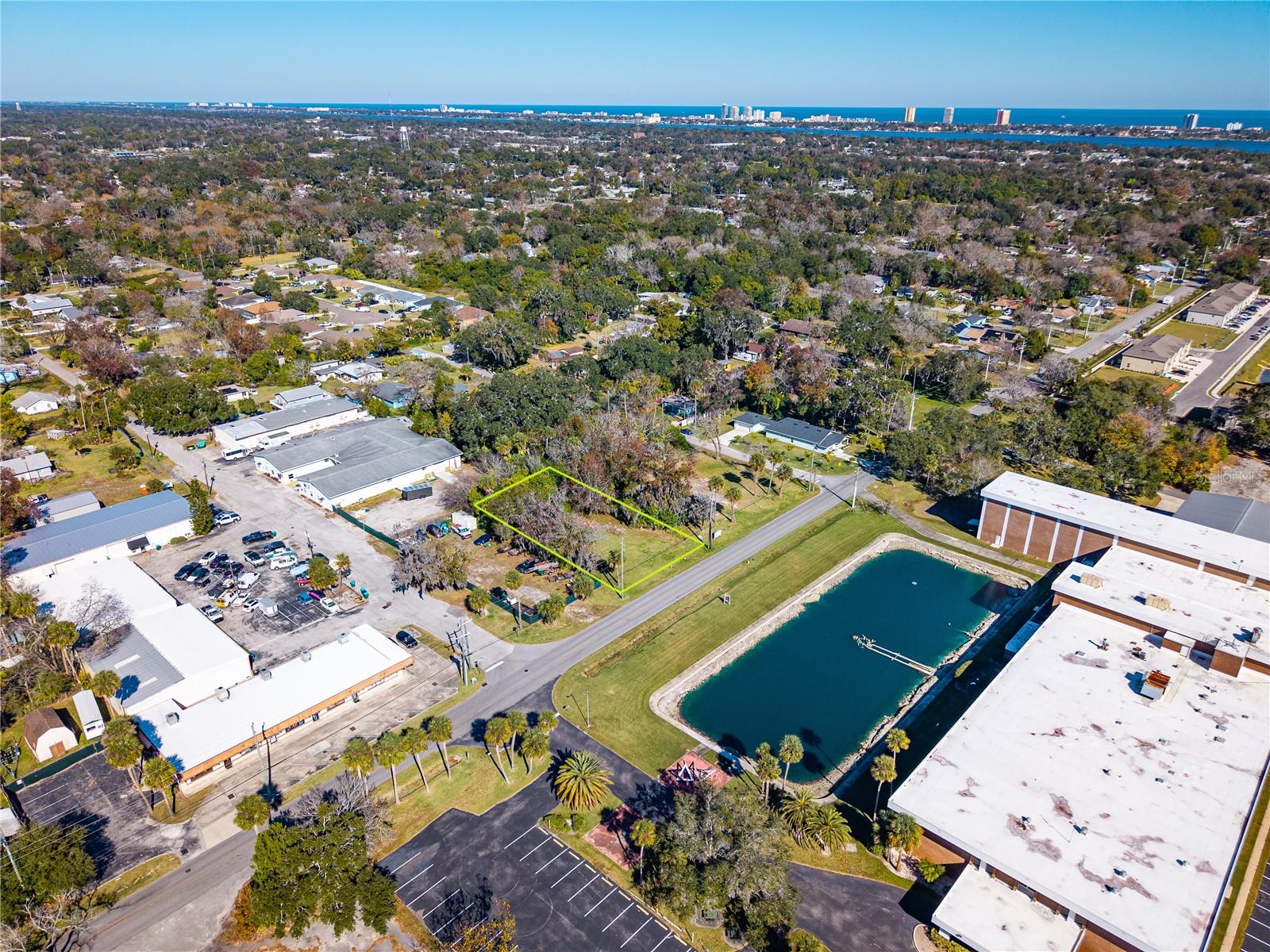 818 6th Street, FL