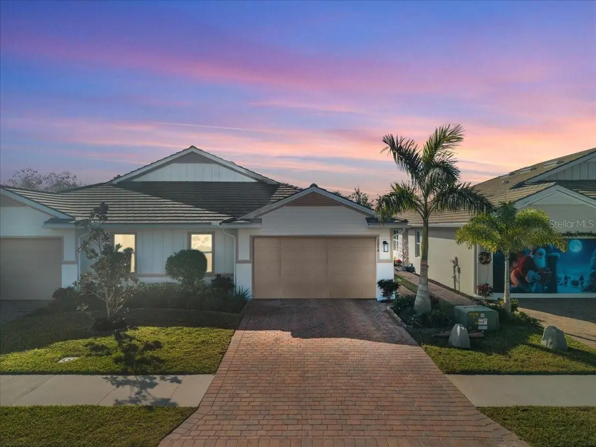 1074 Enbrook Loop, FL
