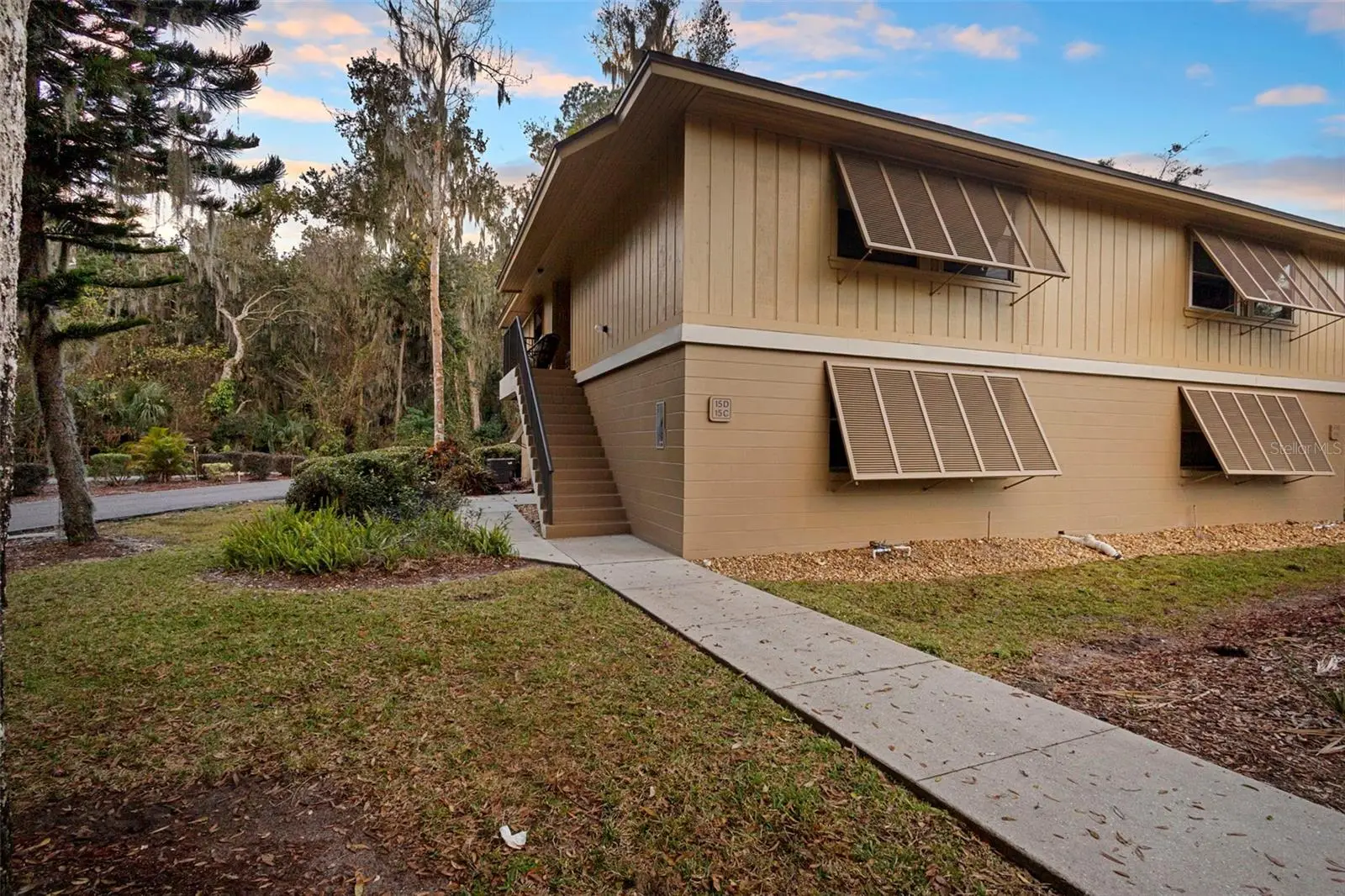 120 Hibiscus Woods Court, FL