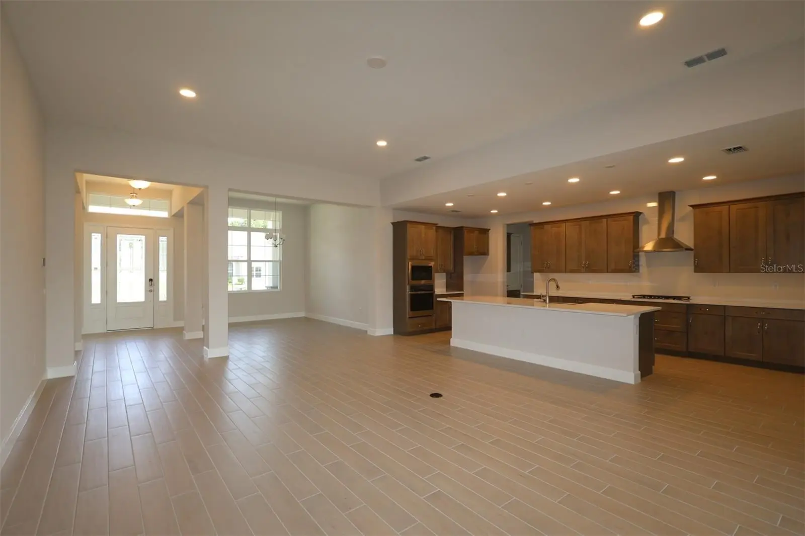 3811 Wolves Creek Place, FL
