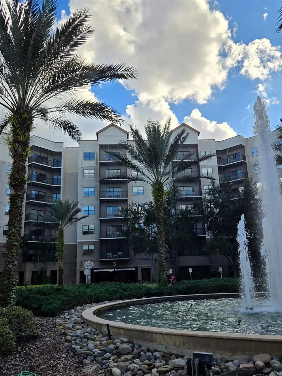 14501 Grove Resort Avenue, FL