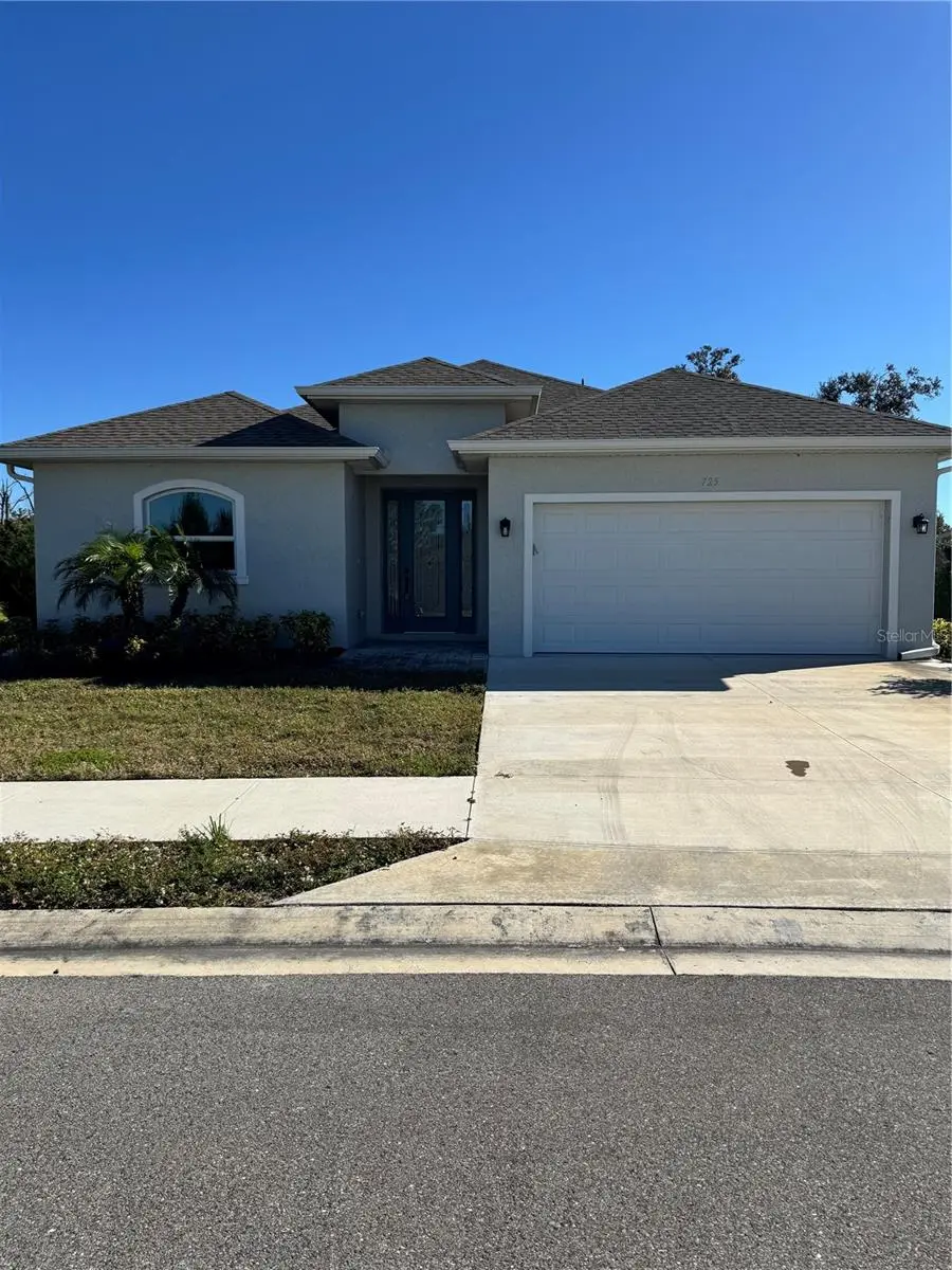 720 Redbud Court, FL