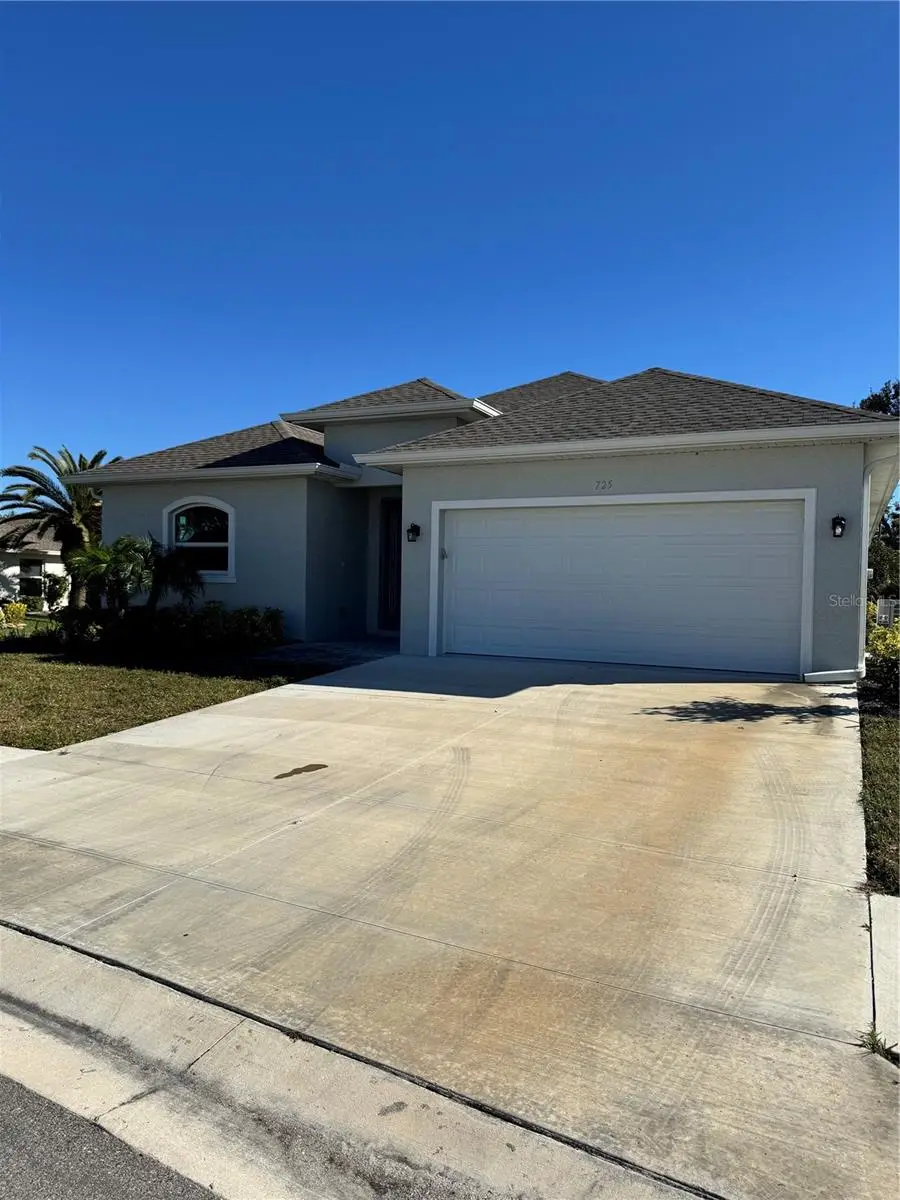 720 Redbud Court, FL