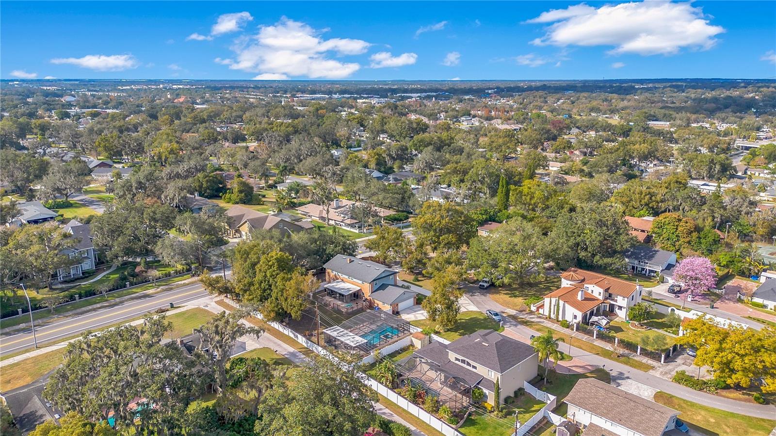 811 Fairlington Drive, FL