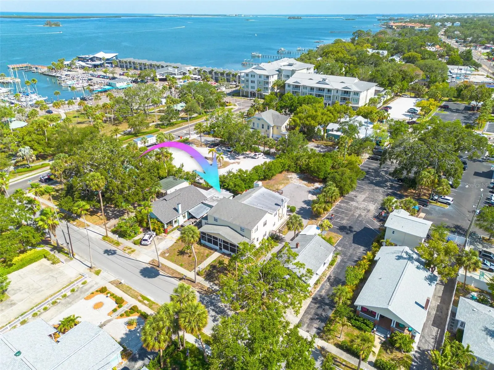 220 Scotland Street, FL